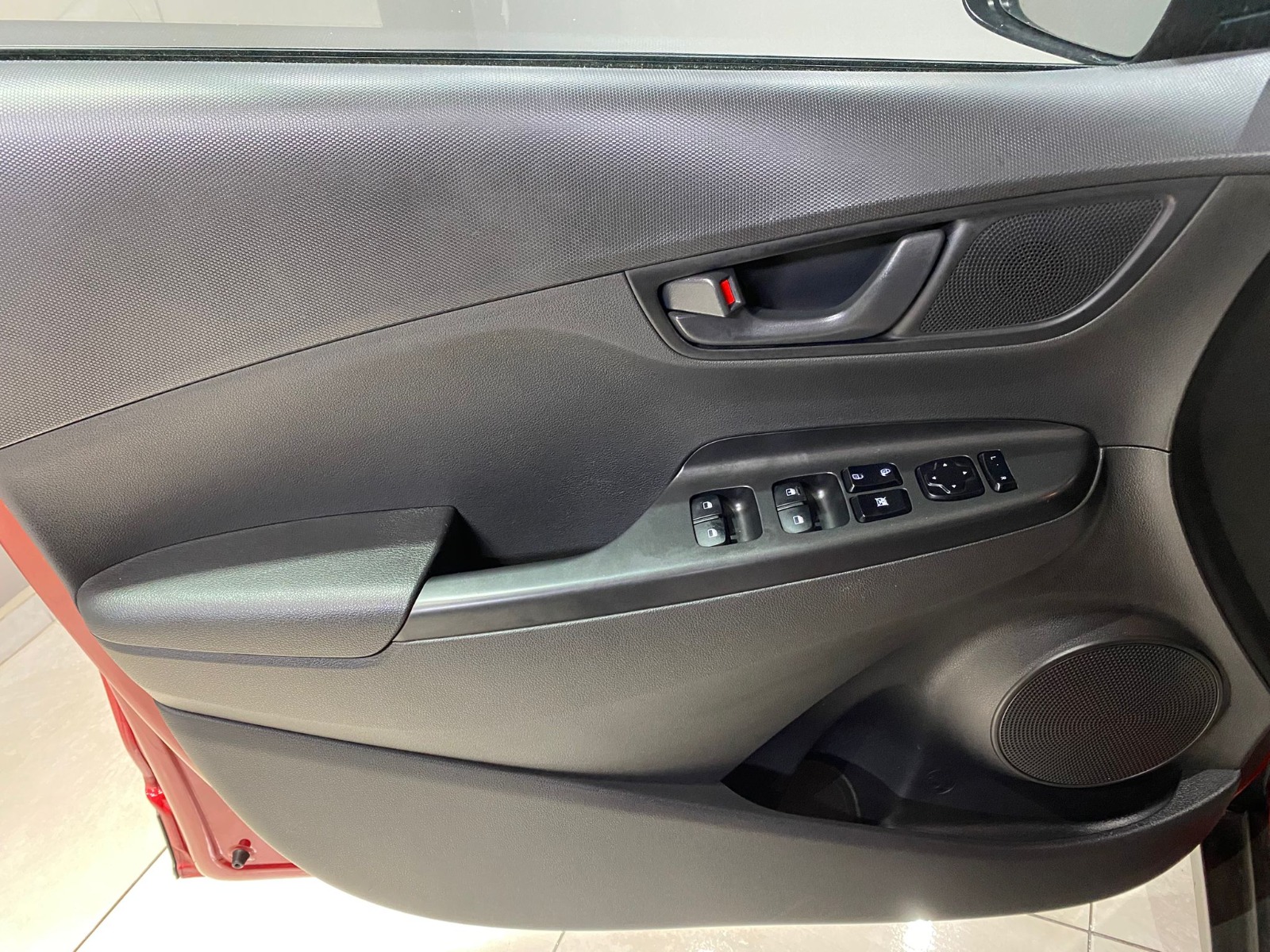 2020 Benzin Otomatik Hyundai Kona Kırmızı Gürel Tasarım Aksesuar Otomotiv San. Tic. Ltd. Şti.