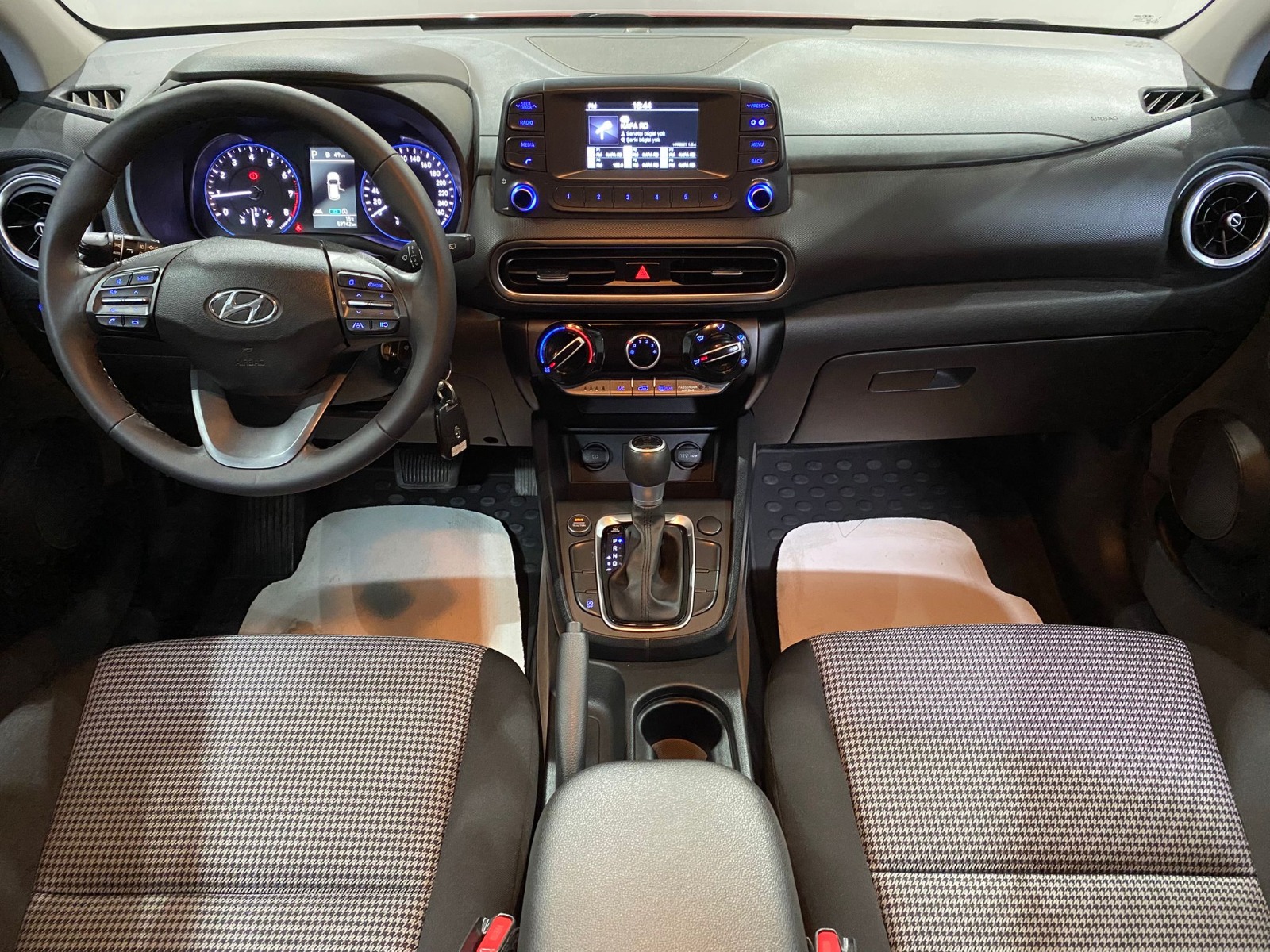 2020 Benzin Otomatik Hyundai Kona Kırmızı Gürel Tasarım Aksesuar Otomotiv San. Tic. Ltd. Şti.