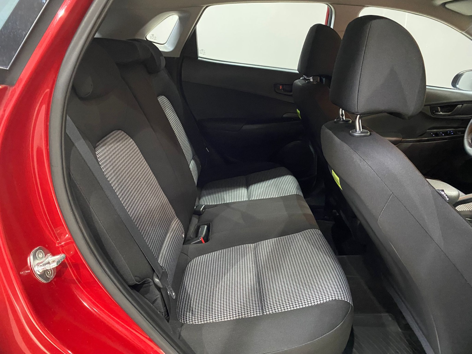 2020 Benzin Otomatik Hyundai Kona Kırmızı Gürel Tasarım Aksesuar Otomotiv San. Tic. Ltd. Şti.