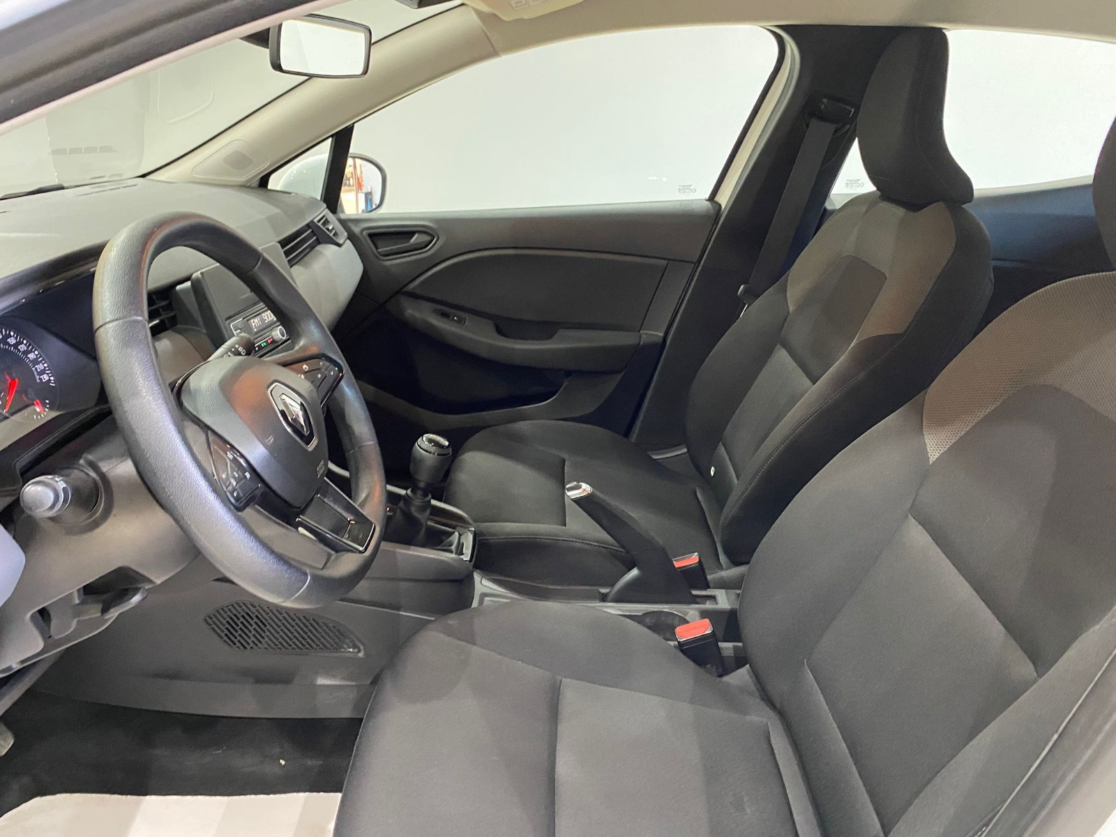 2022 Benzin Manuel Renault Clio Beyaz Gürel Tasarım Aksesuar Otomotiv San. Tic. Ltd. Şti.