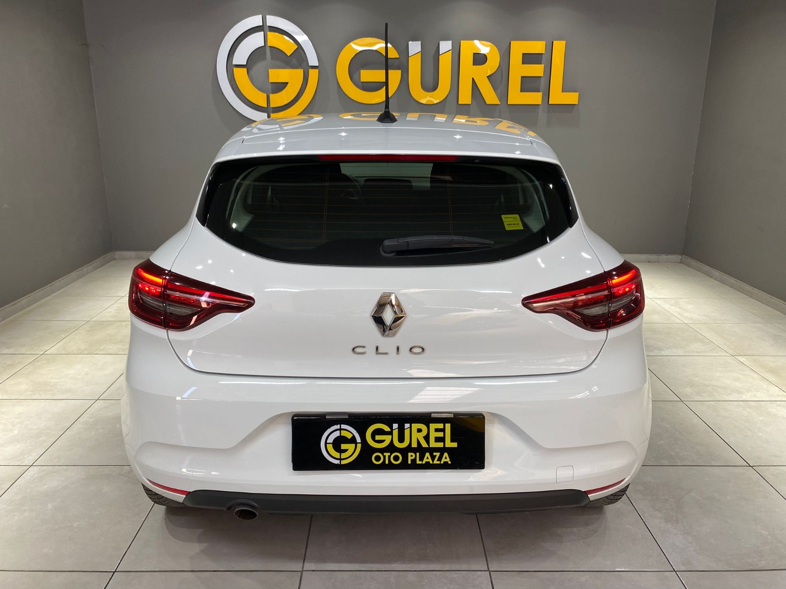 2022 Benzin Manuel Renault Clio Beyaz Gürel Tasarım Aksesuar Otomotiv San. Tic. Ltd. Şti.