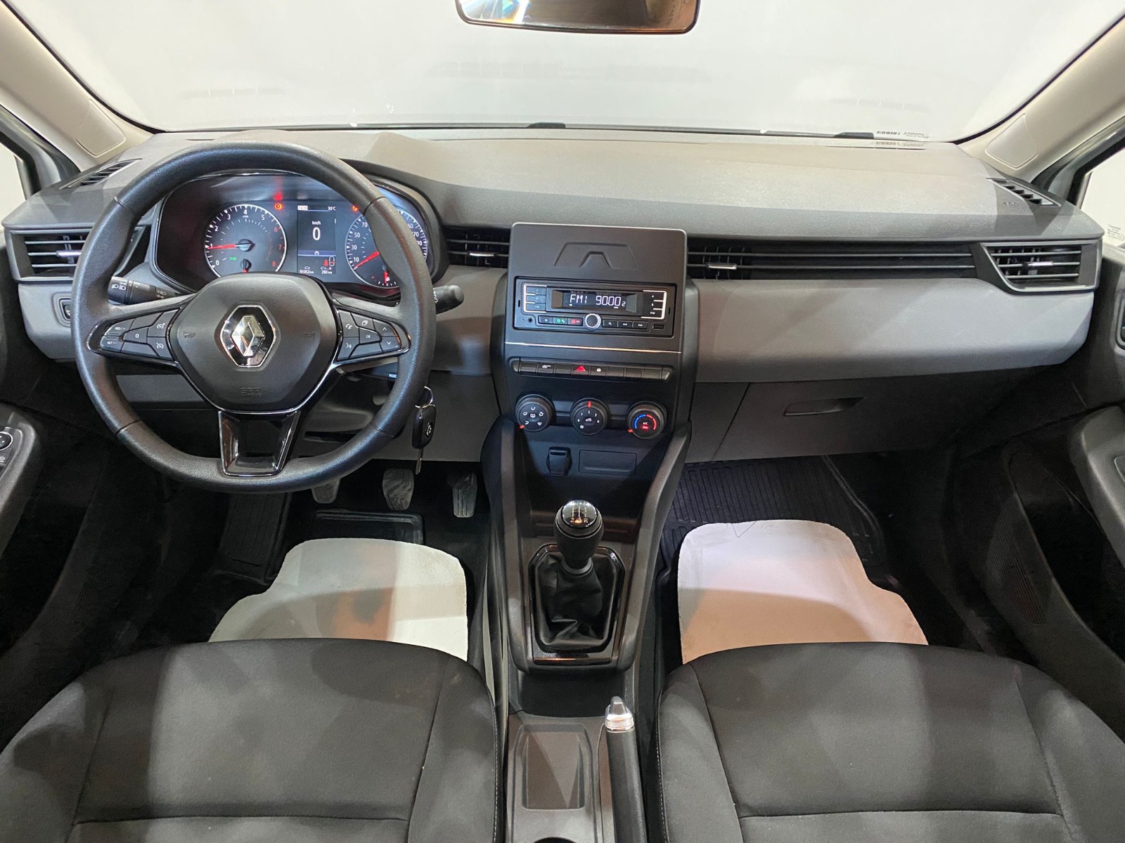 2022 Benzin Manuel Renault Clio Beyaz Gürel Tasarım Aksesuar Otomotiv San. Tic. Ltd. Şti.