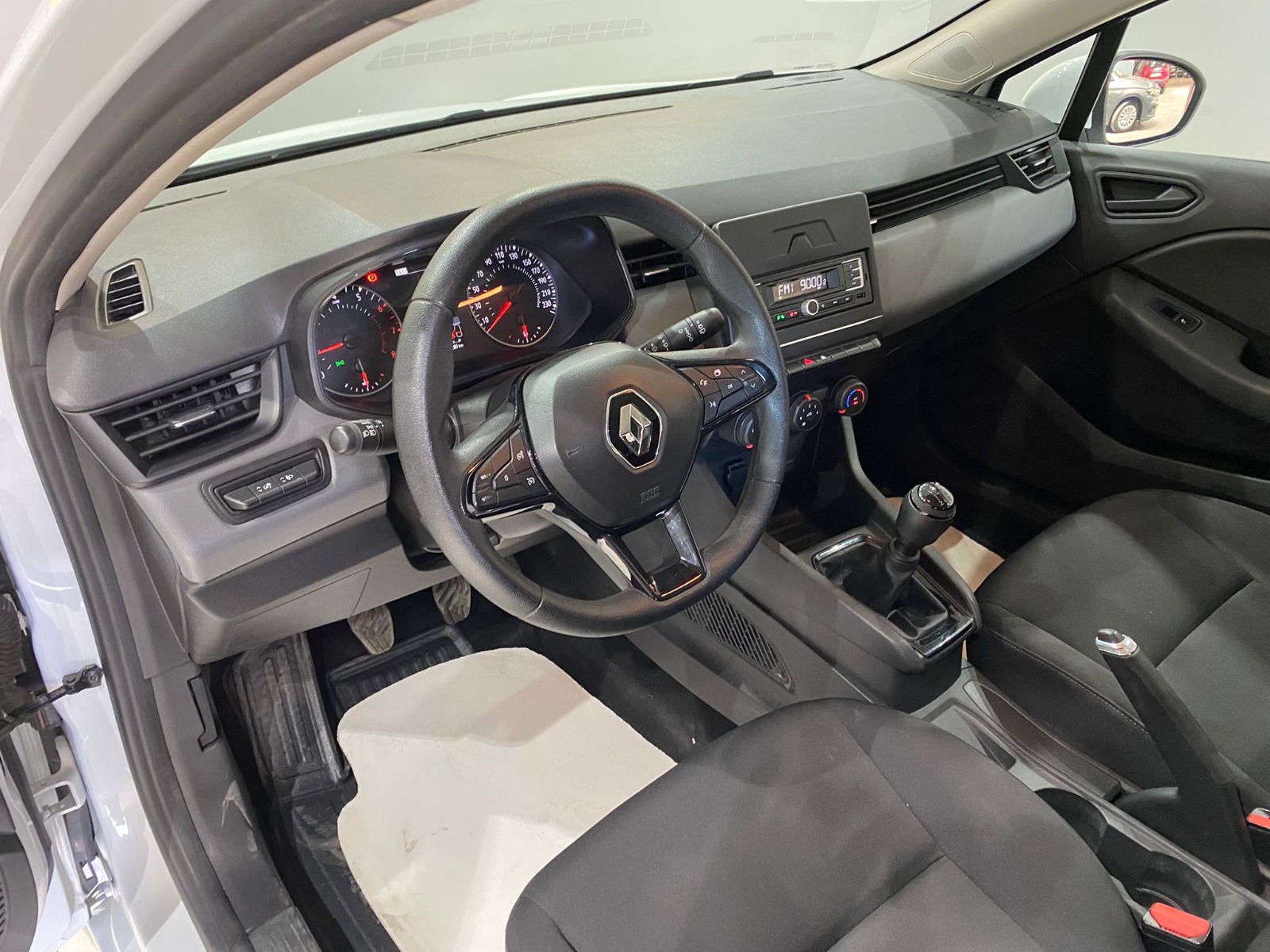 2022 Benzin Manuel Renault Clio Beyaz Gürel Tasarım Aksesuar Otomotiv San. Tic. Ltd. Şti.