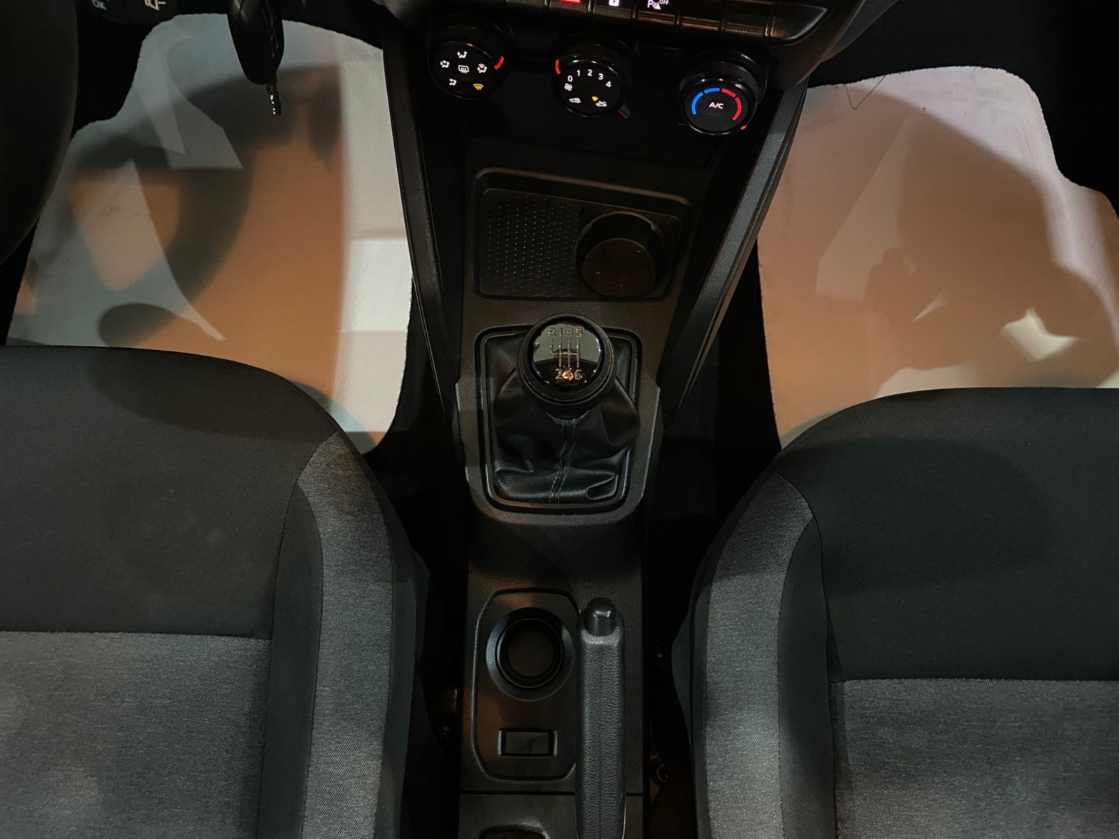 2023 Dizel Manuel Dacia Duster Yeşil Gürel Tasarım Aksesuar Otomotiv San. Tic. Ltd. Şti.