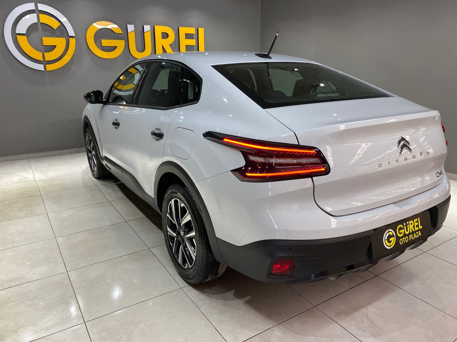 2024 Benzin Otomatik Citroen C4 X Beyaz Gürel Tasarım Aksesuar Otomotiv San. Tic. Ltd. Şti.
