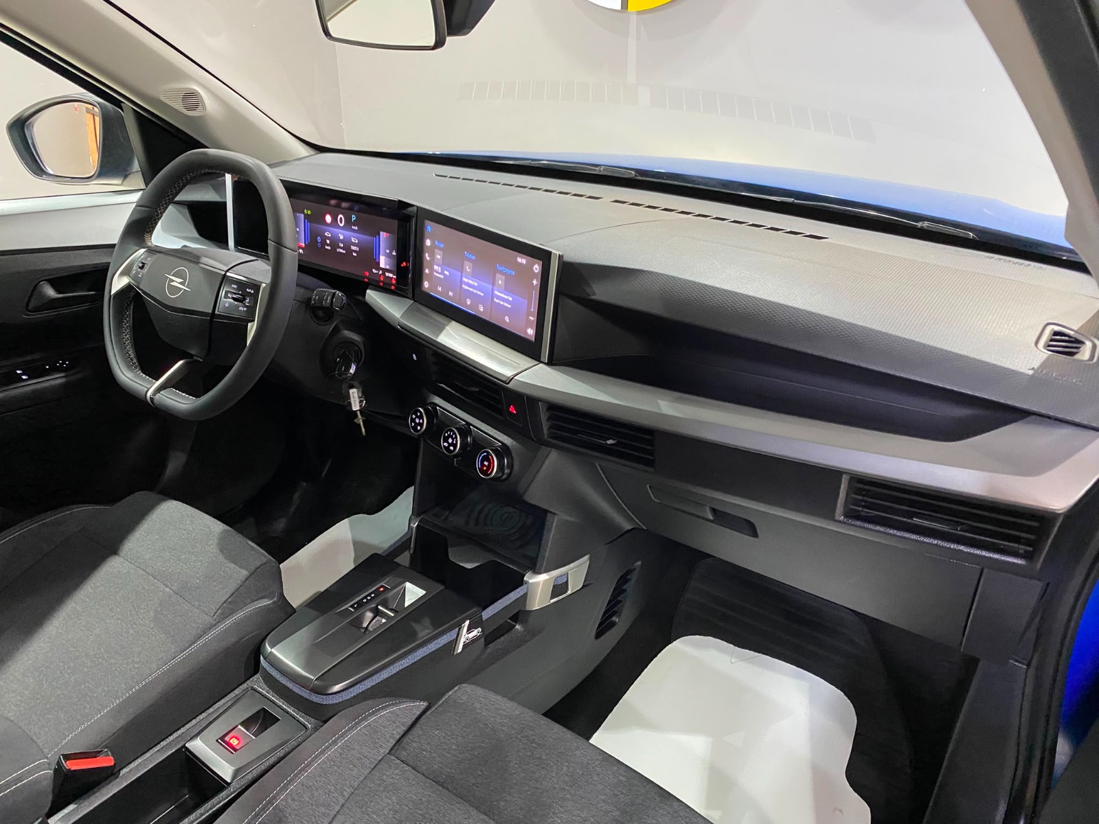 2025 Benzin Otomatik Opel Frontera Mavi Gürel Tasarım Aksesuar Otomotiv San. Tic. Ltd. Şti.