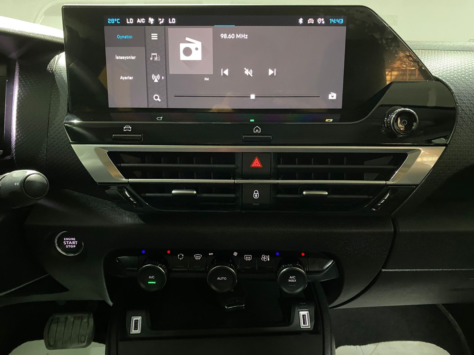 2024 Benzin Otomatik Citroen C4 X Gri Gürel Tasarım Aksesuar Otomotiv San. Tic. Ltd. Şti.