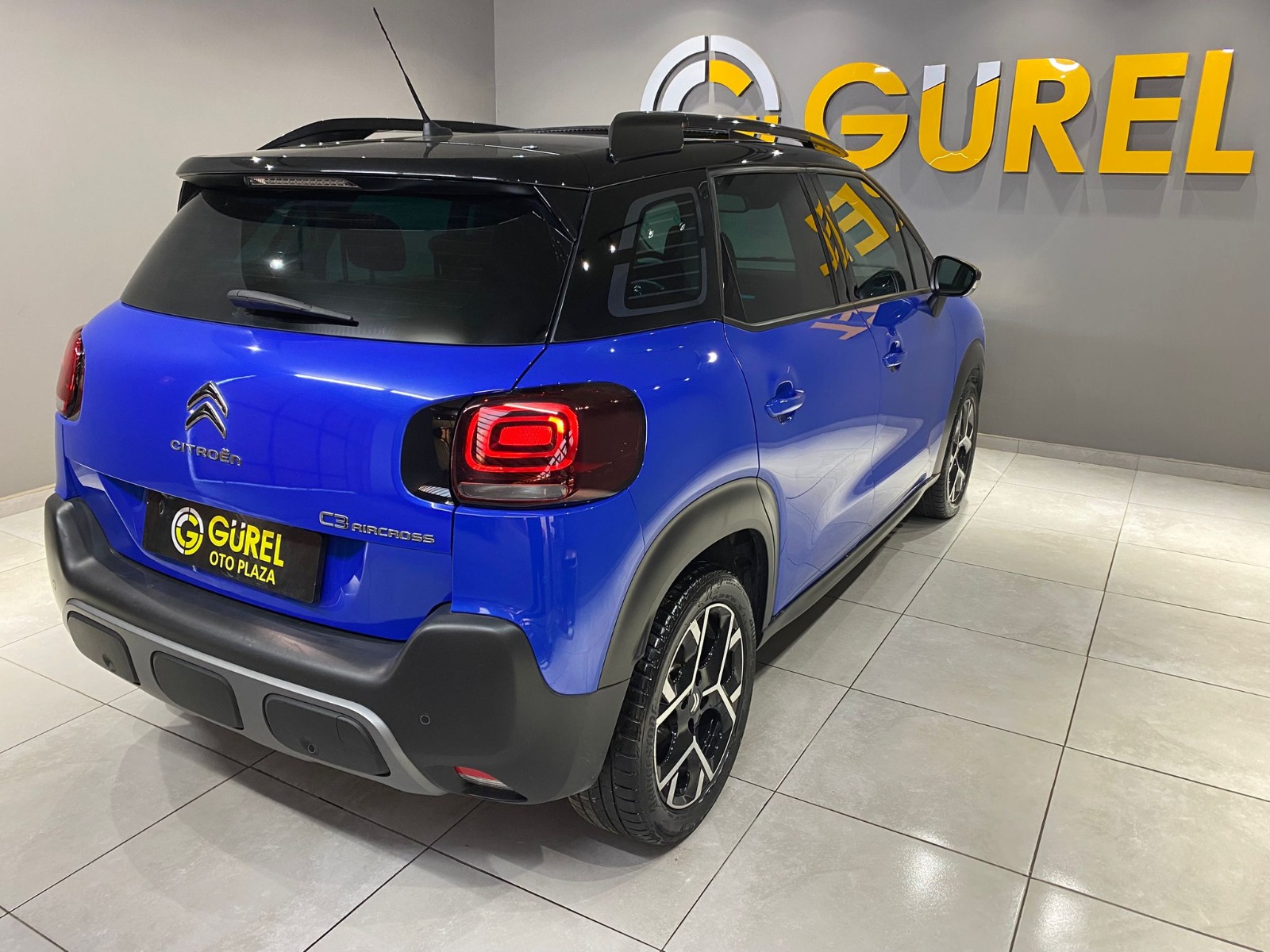 TaksitliOto.Net | 2.El Citroen C3 AirCross SUV 1.2 PureTech S&S Shine Çift Renk EAT6 | Otomatik & Benzin | Mavi | İzmir.2el 2024 Benzin Otomatik Citroen C3 AirCross Mavi Gürel Tasarım Aksesuar Otomotiv San. Tic. Ltd. Şti.