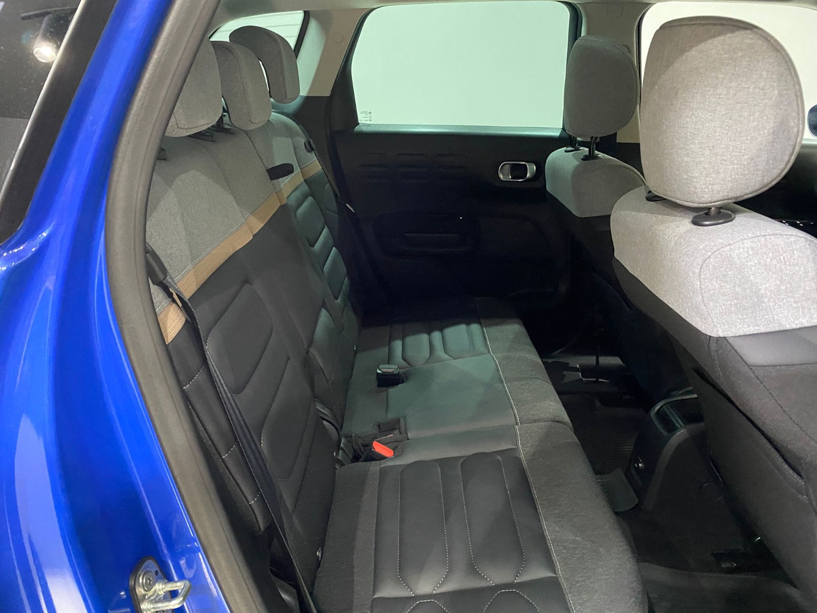 TaksitliOto.Net | 2.El Citroen C3 AirCross SUV 1.2 PureTech S&S Shine Çift Renk EAT6 | Otomatik & Benzin | Mavi | İzmir.2el 2024 Benzin Otomatik Citroen C3 AirCross Mavi Gürel Tasarım Aksesuar Otomotiv San. Tic. Ltd. Şti.