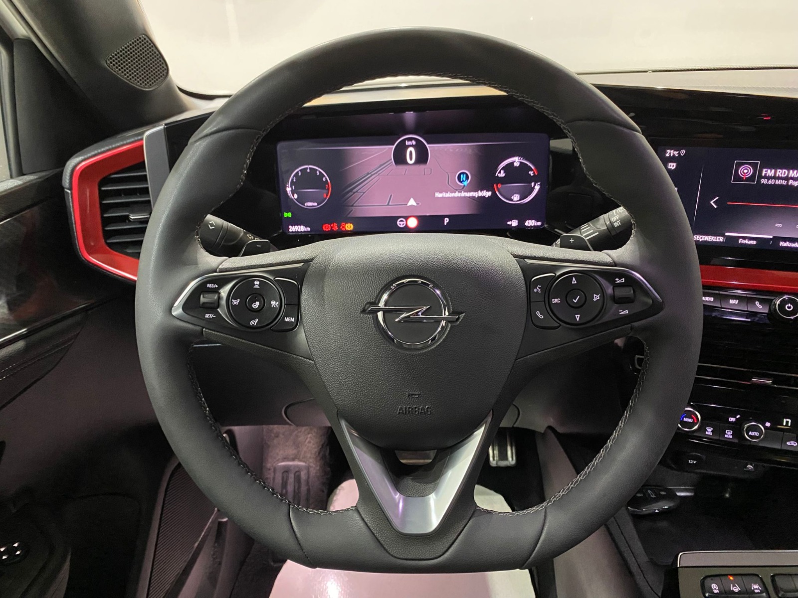 2024 Benzin Otomatik Opel Mokka Beyaz Gürel Tasarım Aksesuar Otomotiv San. Tic. Ltd. Şti.