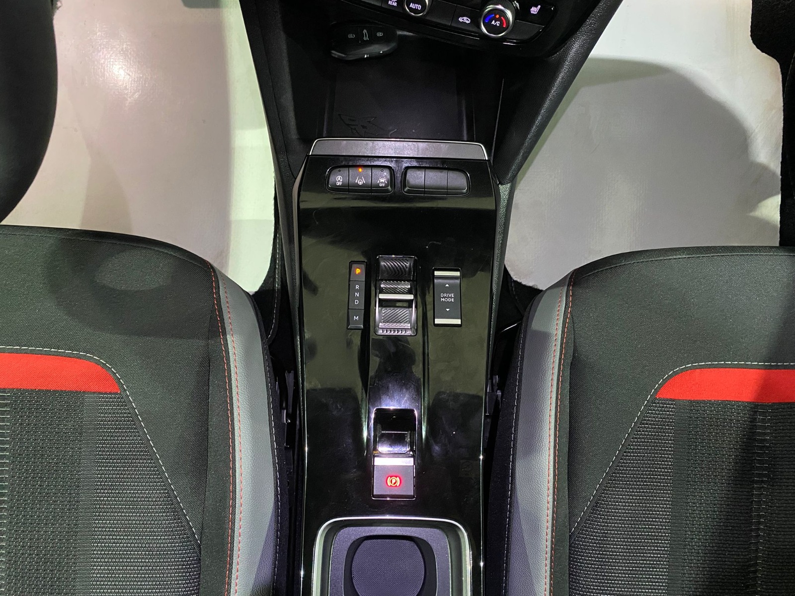 2024 Benzin Otomatik Opel Mokka Beyaz Gürel Tasarım Aksesuar Otomotiv San. Tic. Ltd. Şti.