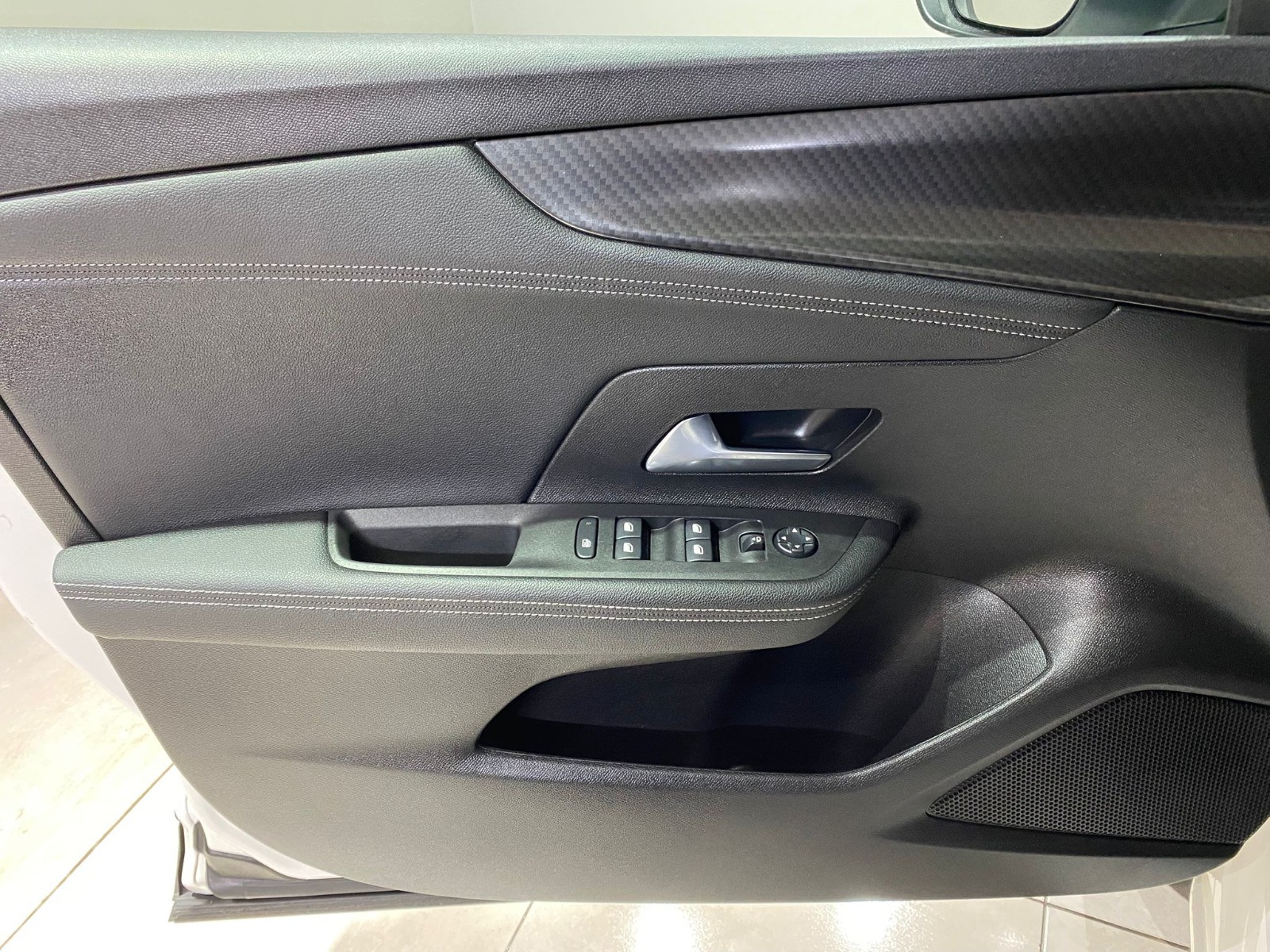 2024 Benzin Otomatik Opel Mokka Beyaz Gürel Tasarım Aksesuar Otomotiv San. Tic. Ltd. Şti.