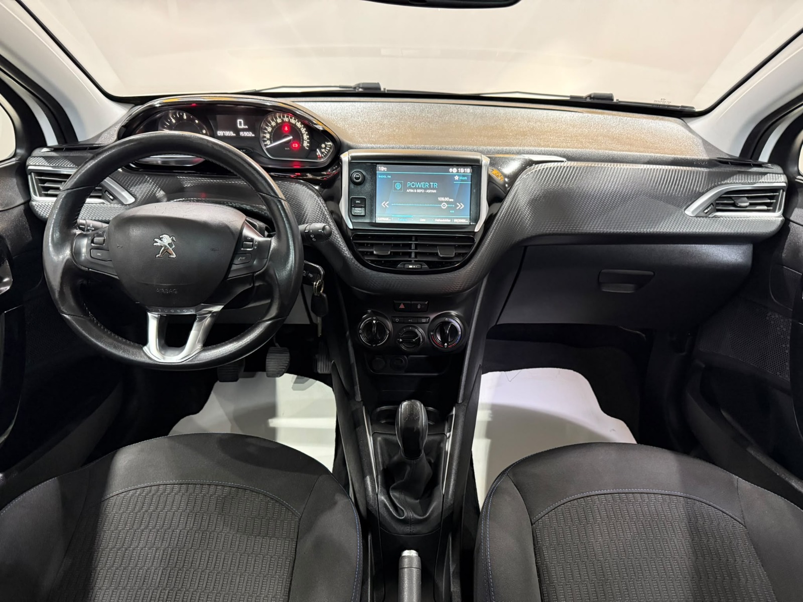 2020 Dizel Manuel Peugeot 208 Beyaz Gürel Tasarım Aksesuar Otomotiv San. Tic. Ltd. Şti.