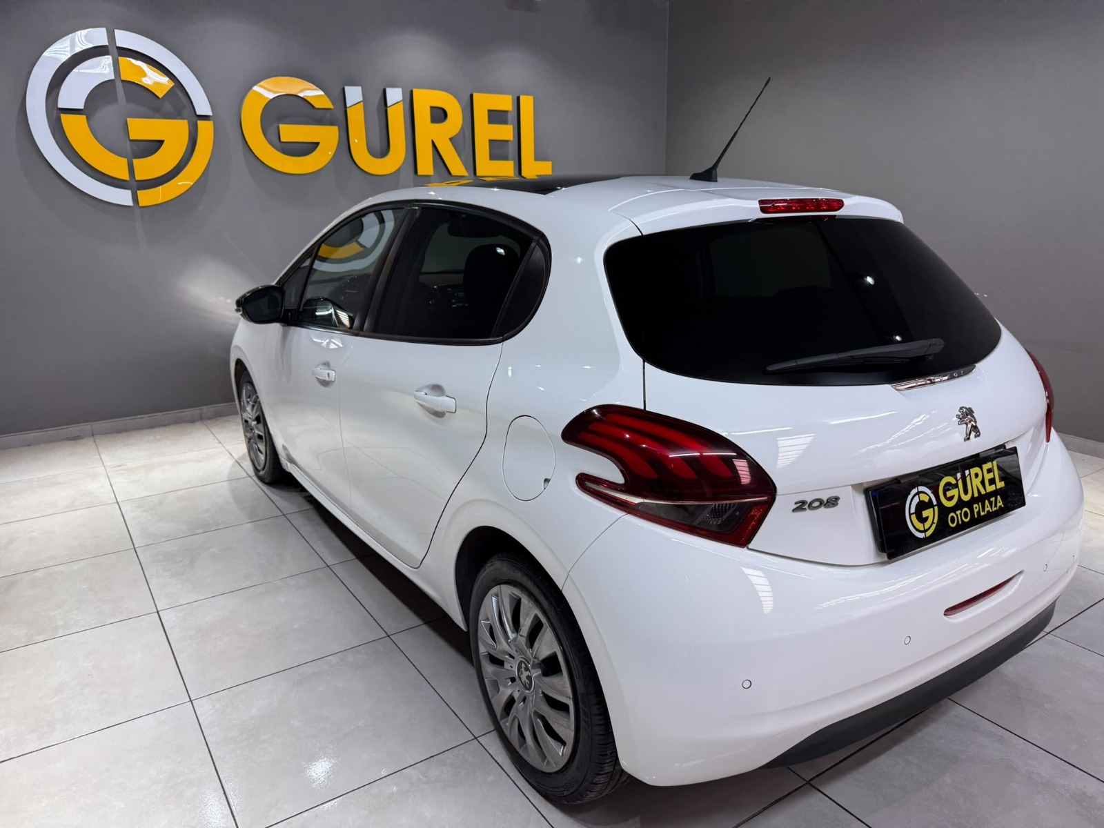 2020 Dizel Manuel Peugeot 208 Beyaz Gürel Tasarım Aksesuar Otomotiv San. Tic. Ltd. Şti.