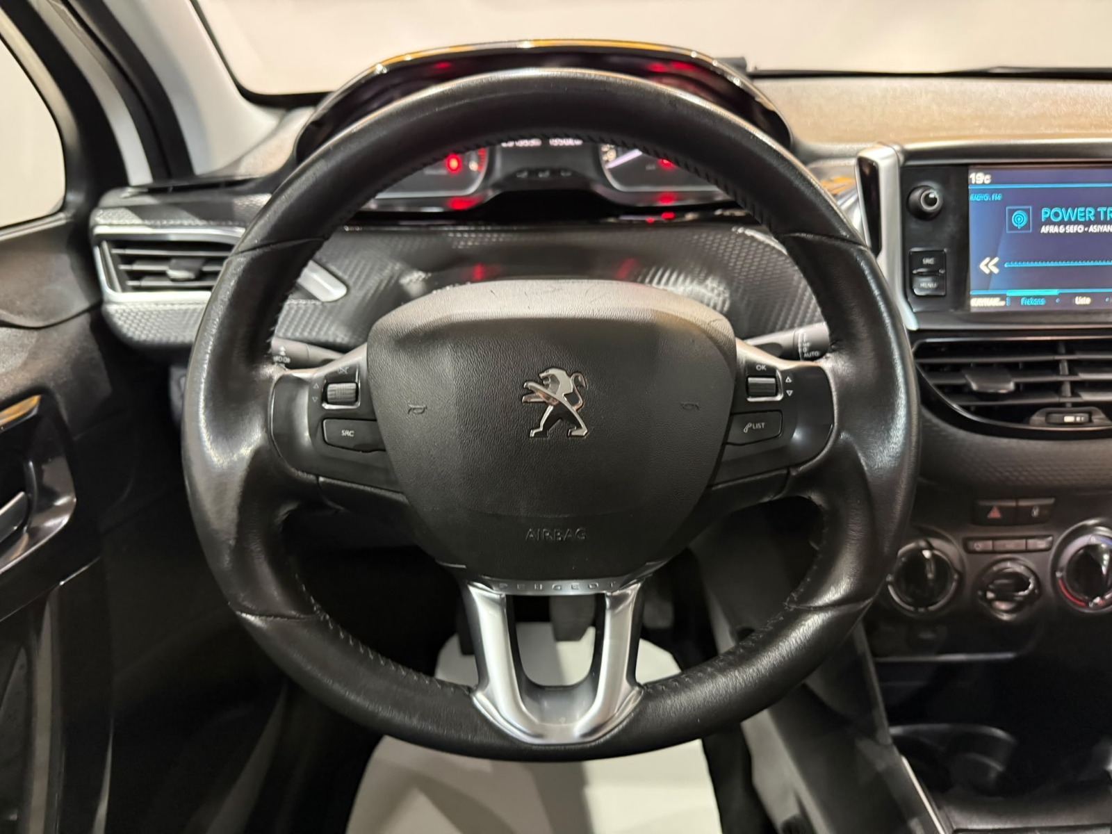 2020 Dizel Manuel Peugeot 208 Beyaz Gürel Tasarım Aksesuar Otomotiv San. Tic. Ltd. Şti.