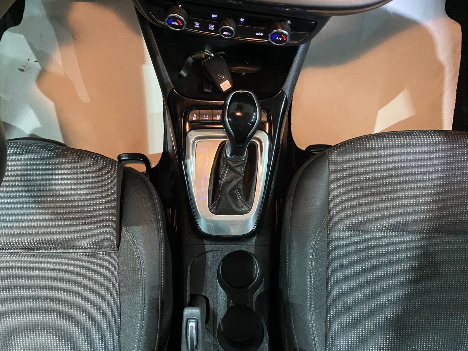 2021 Benzin Otomatik Opel Crossland Gri Gürel Tasarım Aksesuar Otomotiv San. Tic. Ltd. Şti.