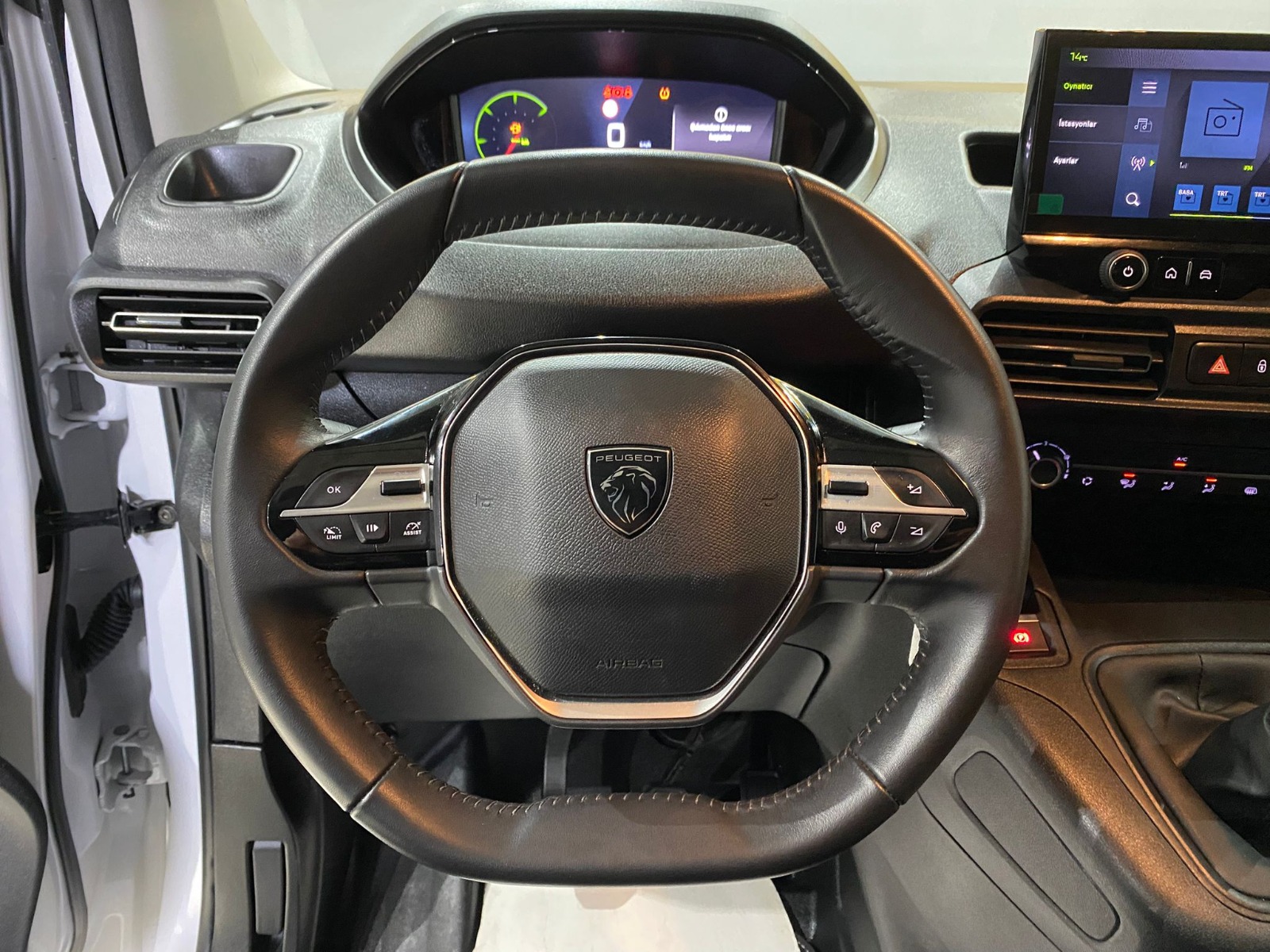 2024 Dizel Manuel Peugeot Partner Beyaz Gürel Tasarım Aksesuar Otomotiv San. Tic. Ltd. Şti.