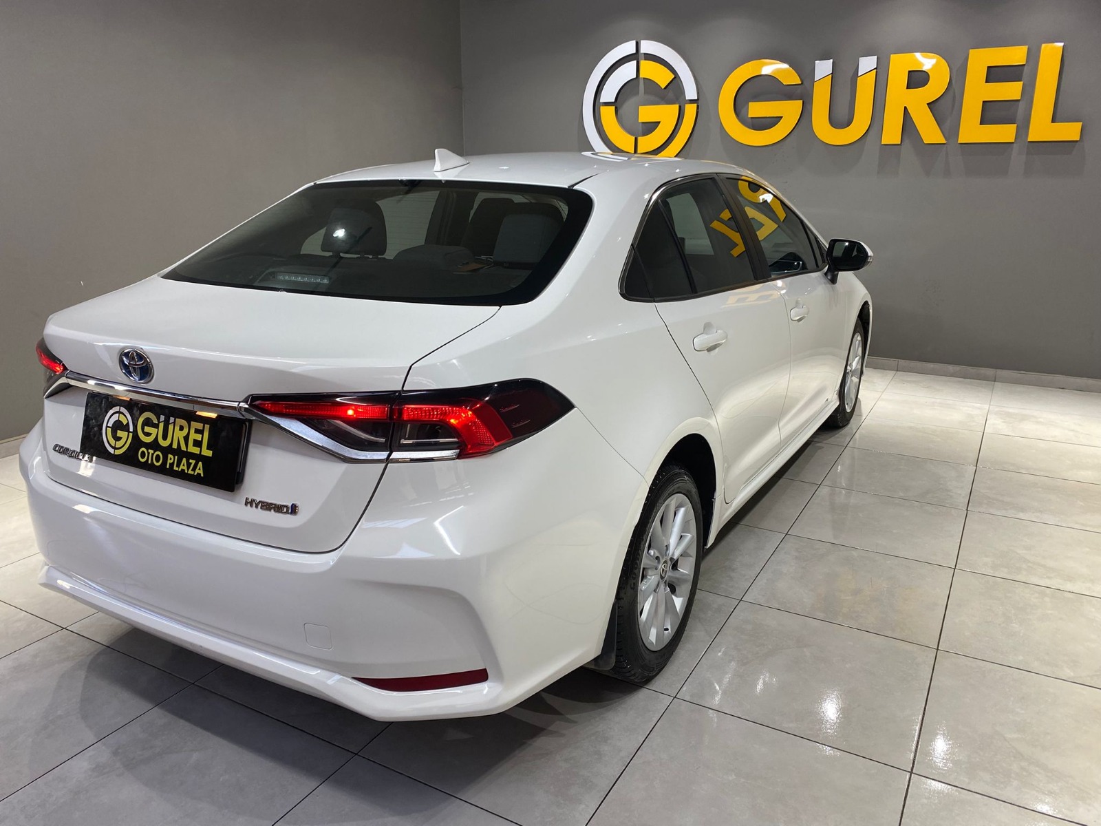 2022 Hybrid Otomatik Toyota Corolla Beyaz Gürel Tasarım Aksesuar Otomotiv San. Tic. Ltd. Şti.