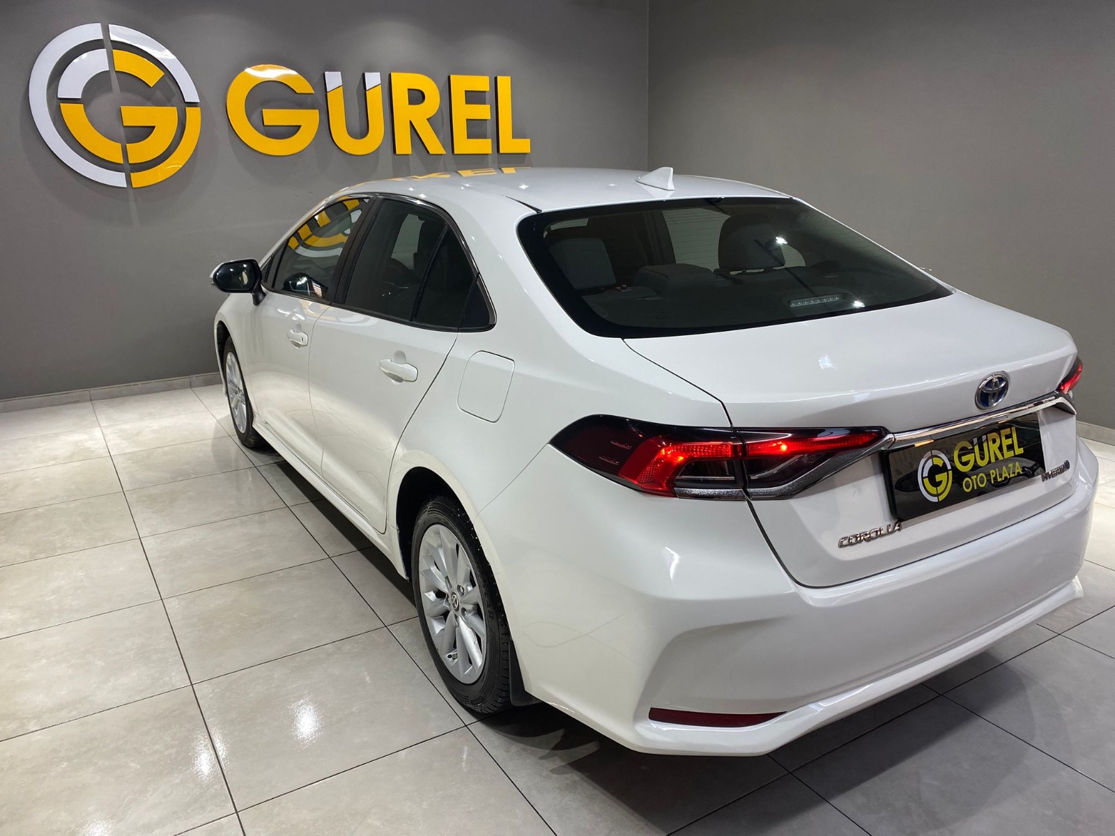 2022 Hybrid Otomatik Toyota Corolla Beyaz Gürel Tasarım Aksesuar Otomotiv San. Tic. Ltd. Şti.