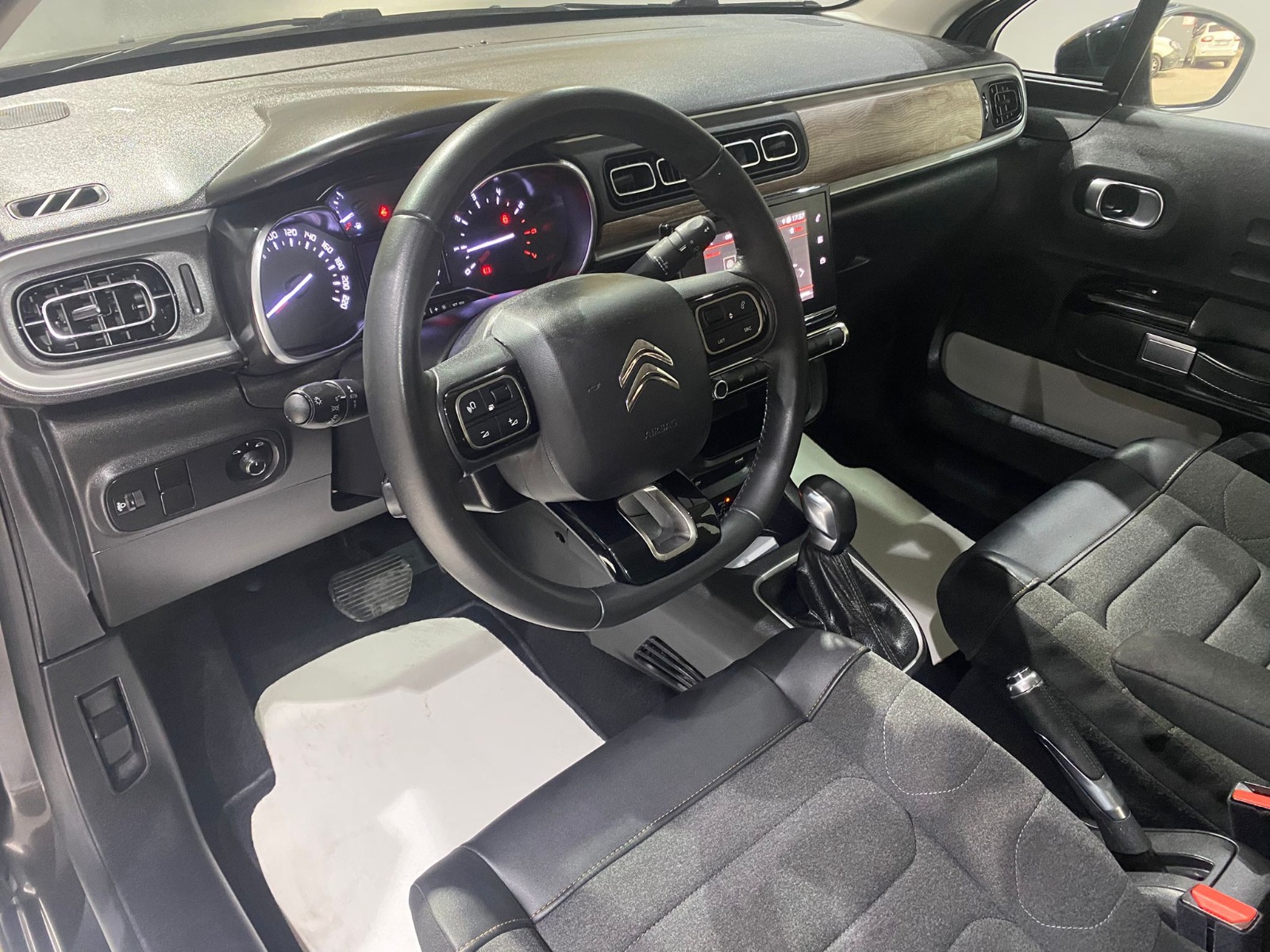 2023 Benzin Otomatik Citroen C3 Gri Gürel Tasarım Aksesuar Otomotiv San. Tic. Ltd. Şti.