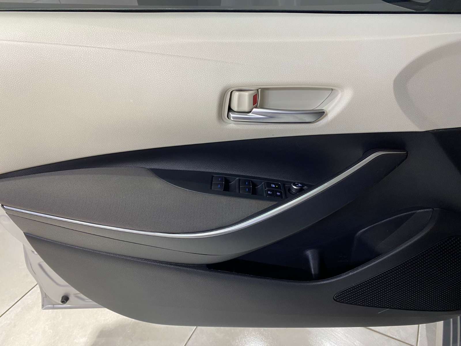 2021 Benzin Otomatik Toyota Corolla Gümüş Gri Gürel Tasarım Aksesuar Otomotiv San. Tic. Ltd. Şti.