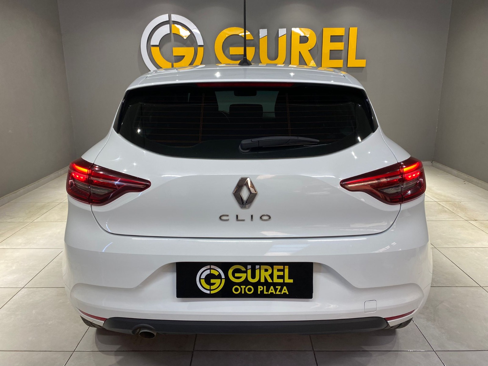 2022 Benzin Manuel Renault Clio Beyaz Gürel Tasarım Aksesuar Otomotiv San. Tic. Ltd. Şti.