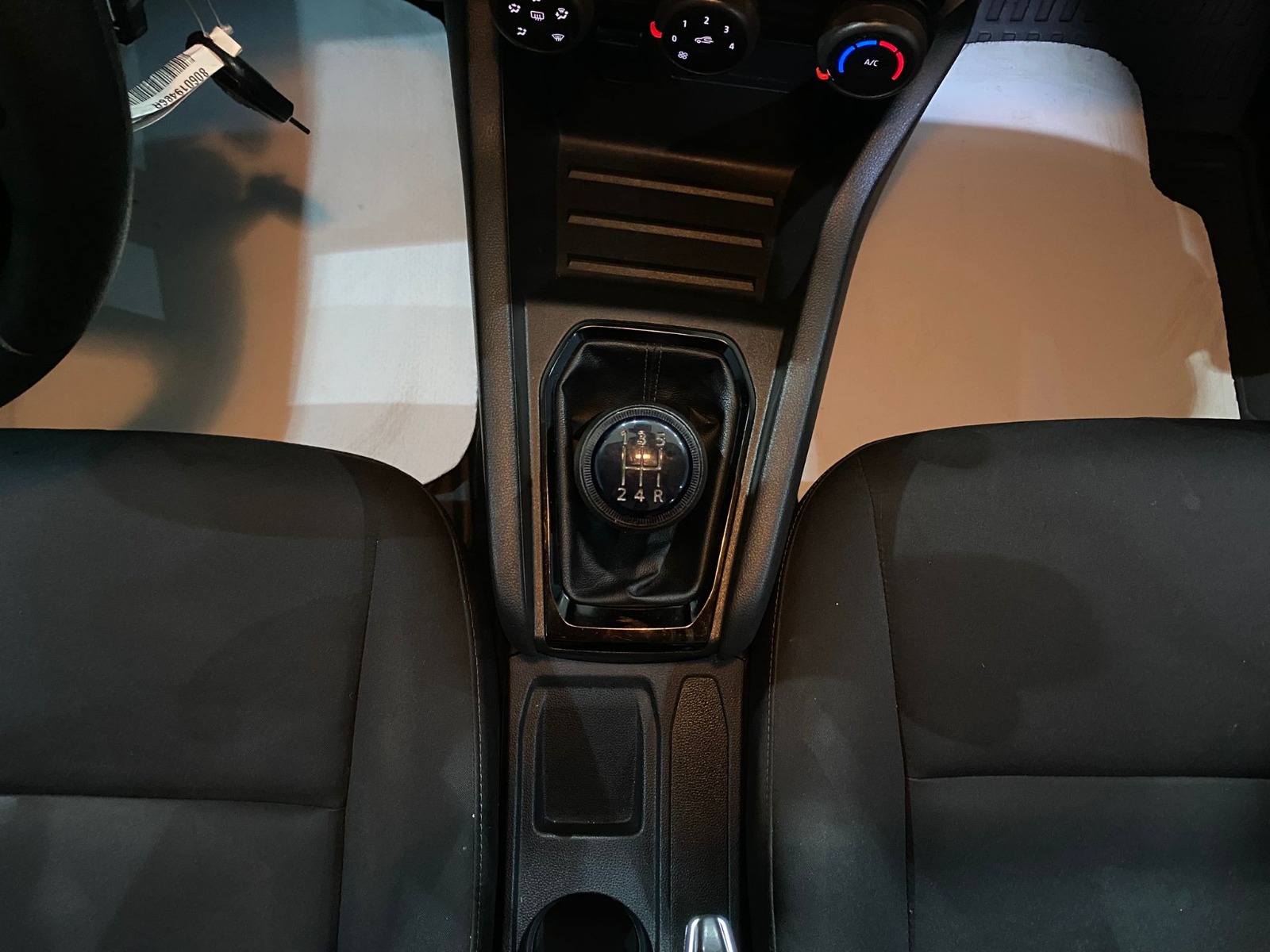 2022 Benzin Manuel Renault Clio Beyaz Gürel Tasarım Aksesuar Otomotiv San. Tic. Ltd. Şti.