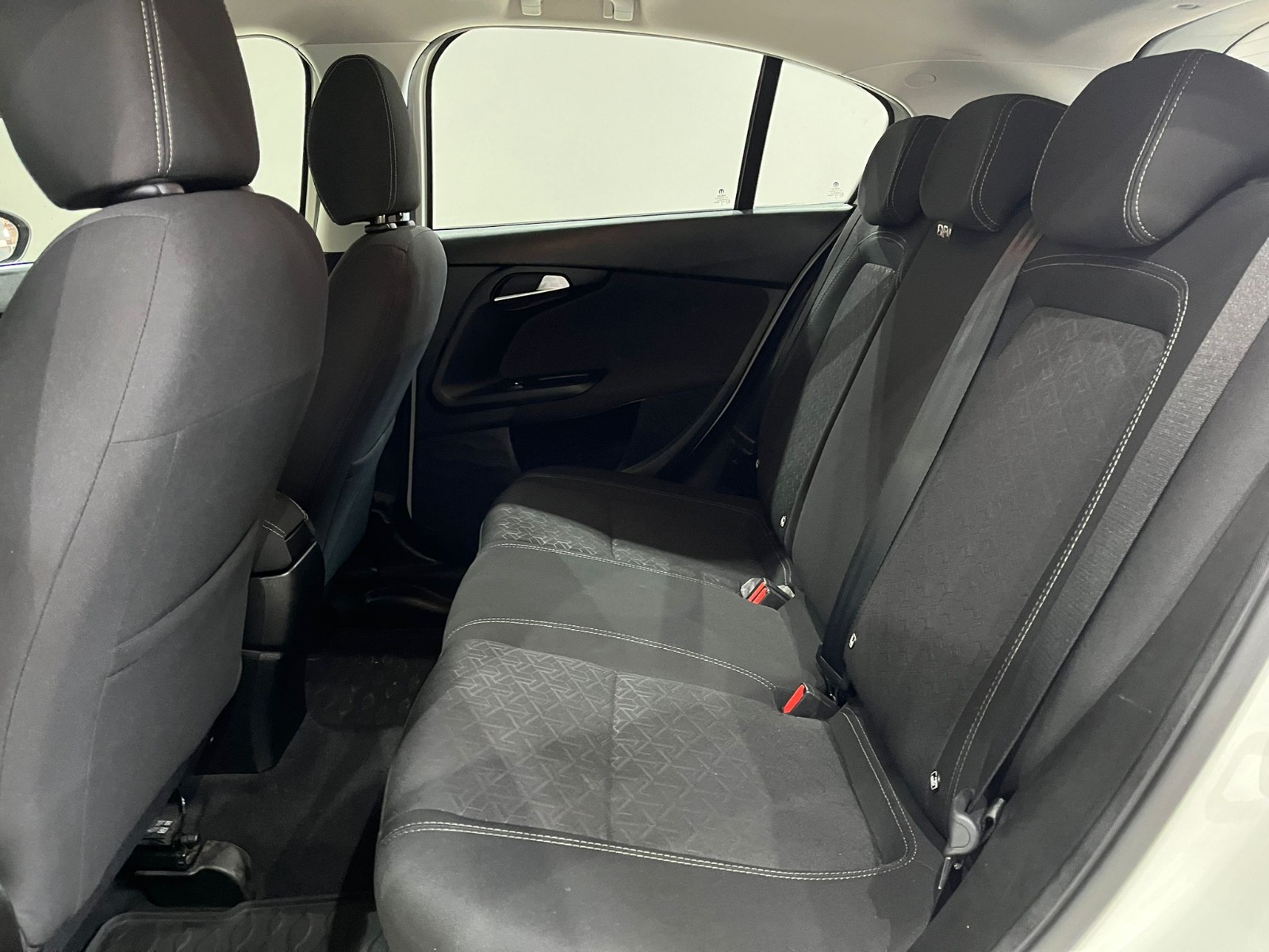 2022 Benzin Manuel Fiat Egea Beyaz Gürel Tasarım Aksesuar Otomotiv San. Tic. Ltd. Şti.