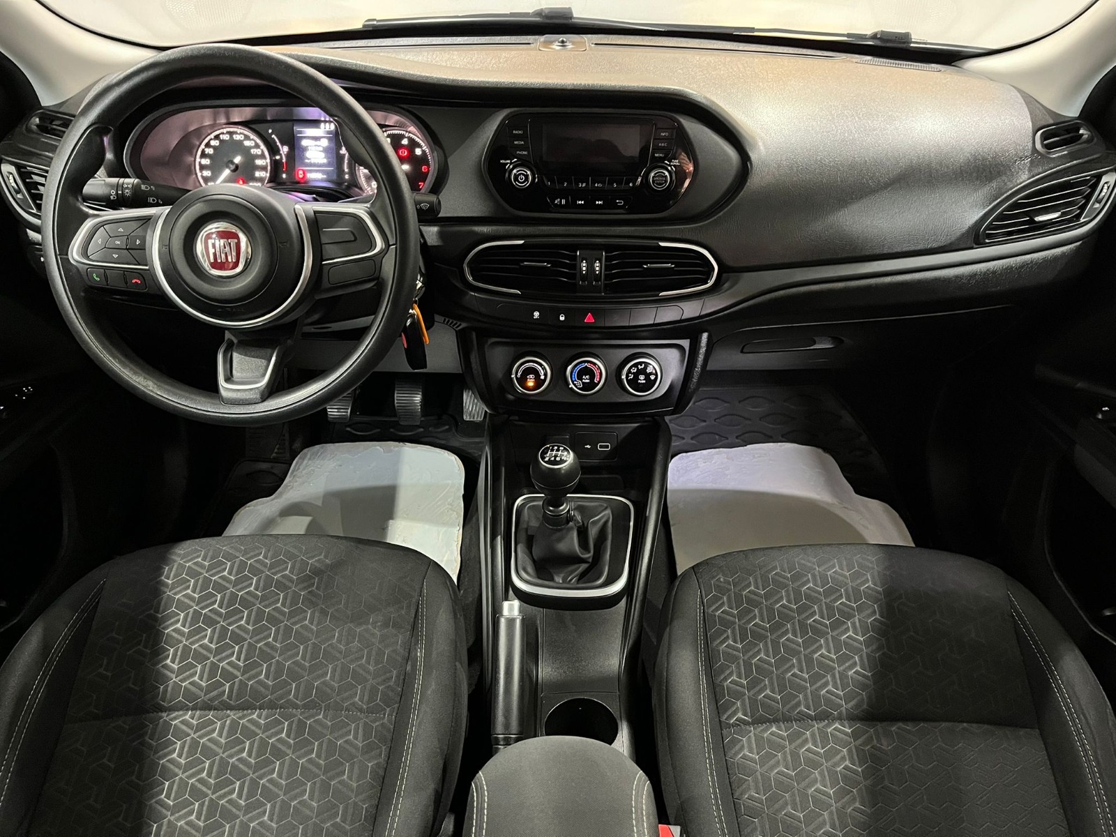 2022 Benzin Manuel Fiat Egea Beyaz Gürel Tasarım Aksesuar Otomotiv San. Tic. Ltd. Şti.