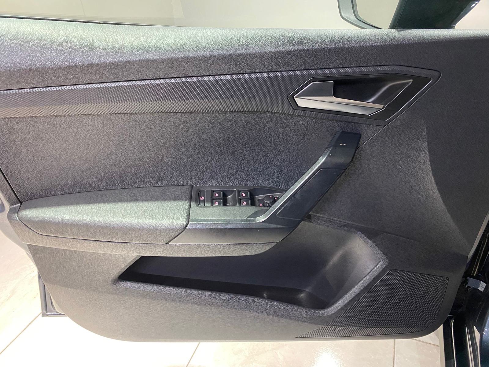 2024 Benzin Otomatik Seat Arona Gri Gürel Tasarım Aksesuar Otomotiv San. Tic. Ltd. Şti.