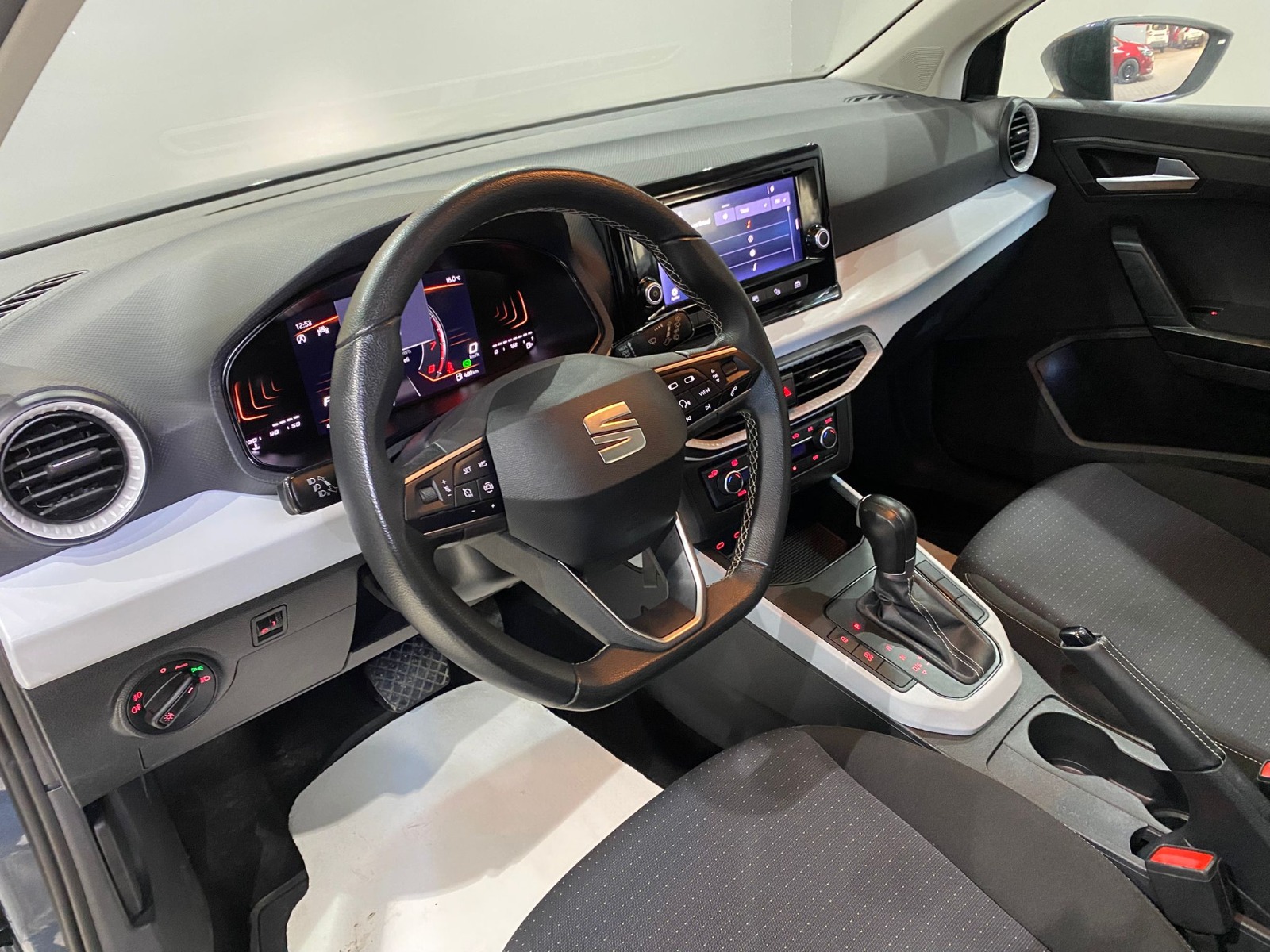 2024 Benzin Otomatik Seat Arona Gri Gürel Tasarım Aksesuar Otomotiv San. Tic. Ltd. Şti.