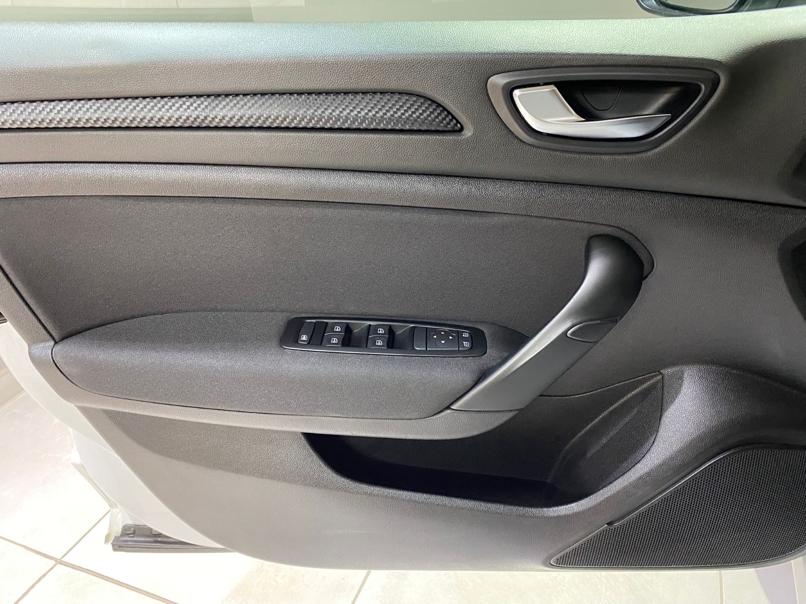 2021 Benzin Otomatik Renault Megane Beyaz Gürel Tasarım Aksesuar Otomotiv San. Tic. Ltd. Şti.