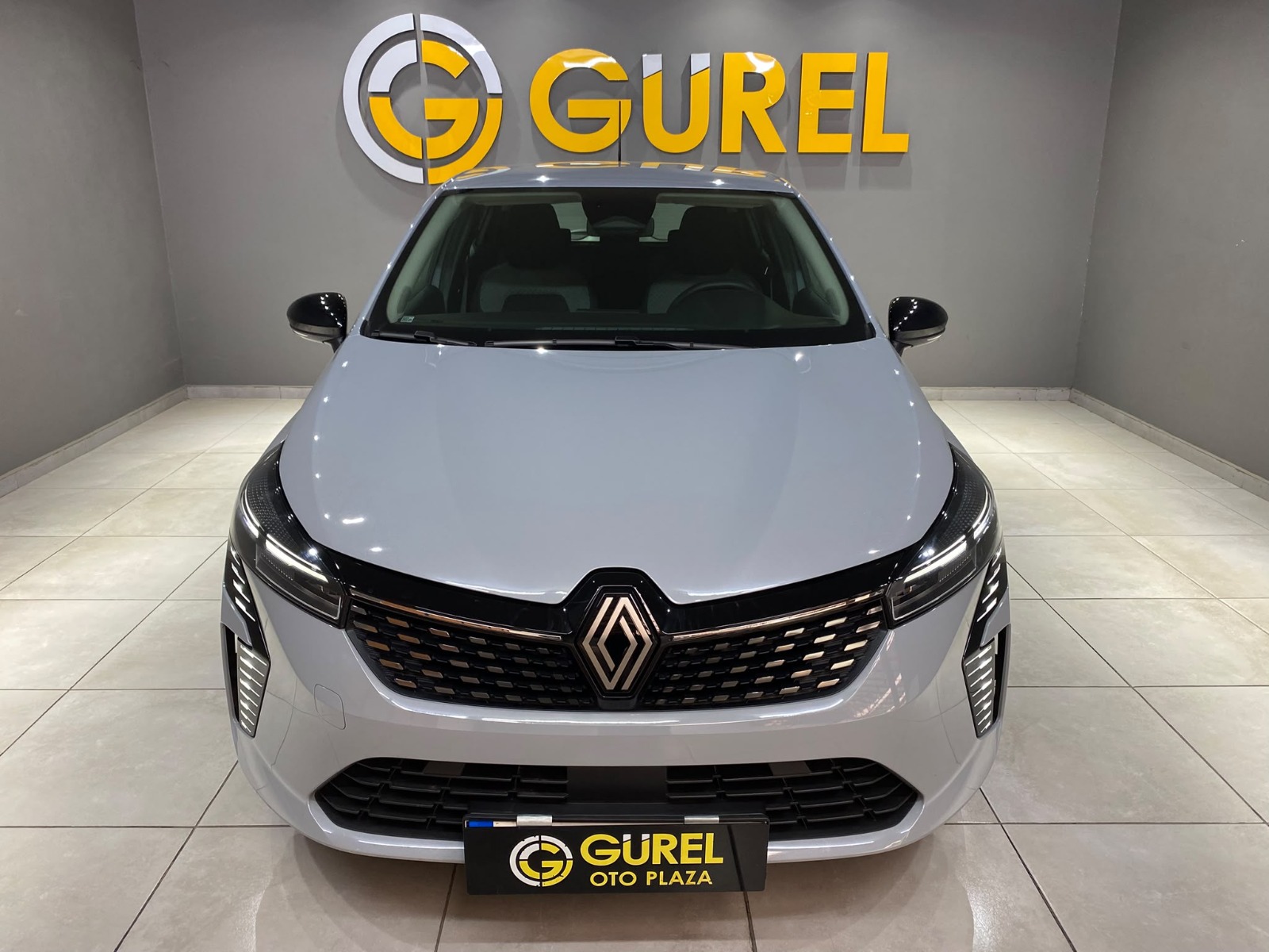 2026 Benzin Otomatik Renault Clio Gri Gürel Tasarım Aksesuar Otomotiv San. Tic. Ltd. Şti.