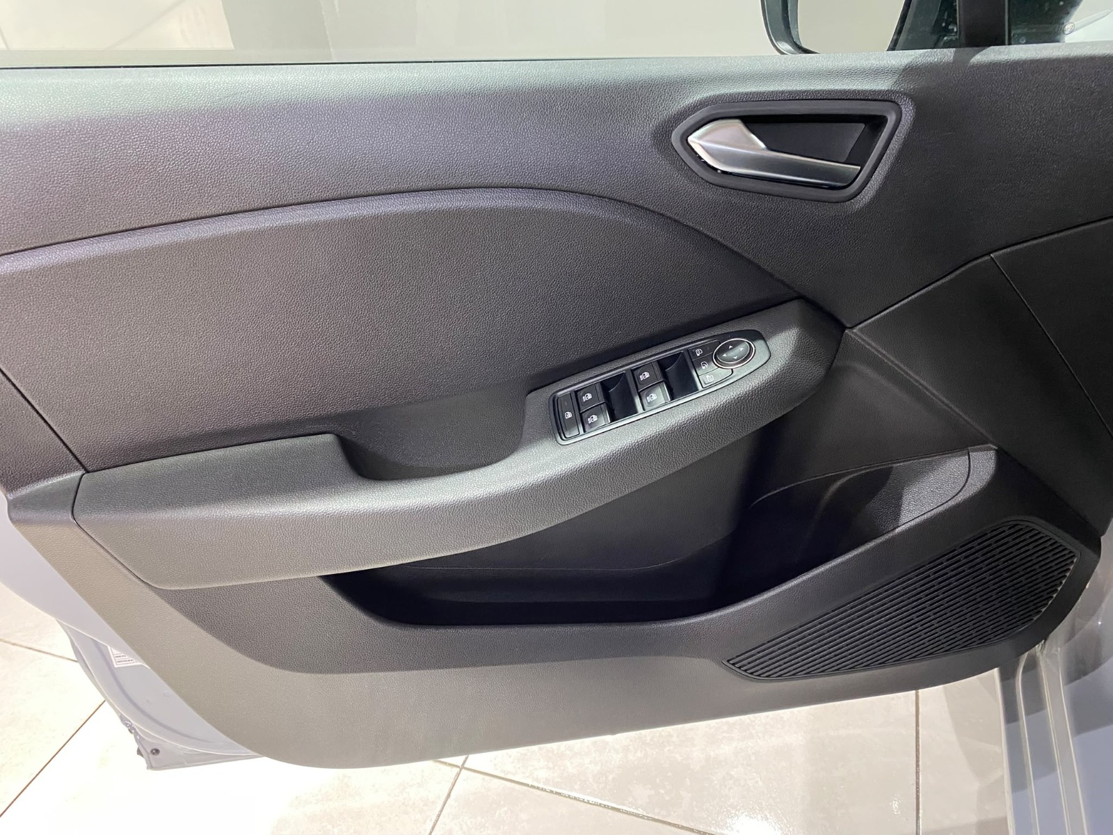 2026 Benzin Otomatik Renault Clio Gri Gürel Tasarım Aksesuar Otomotiv San. Tic. Ltd. Şti.