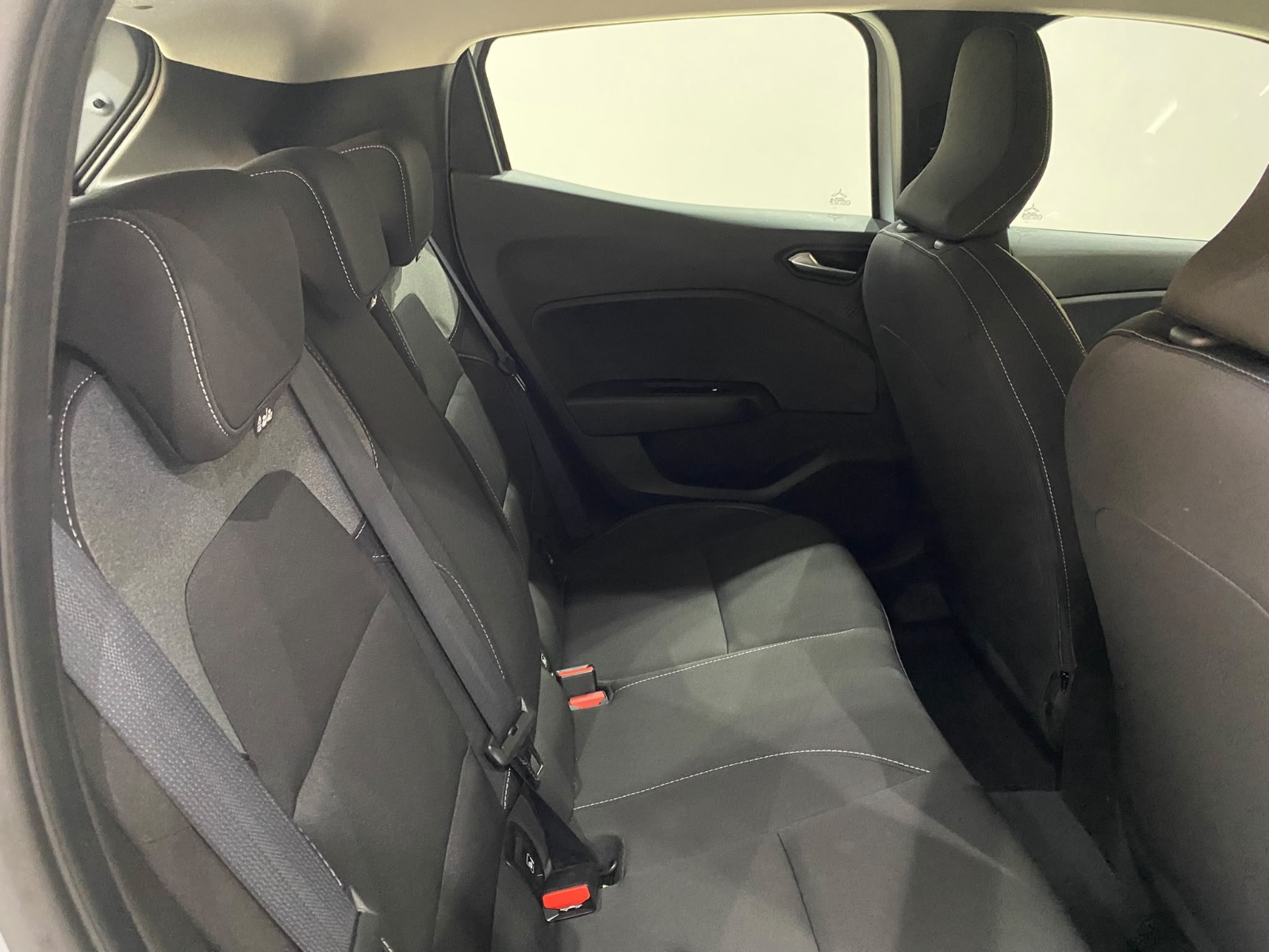 2026 Benzin Otomatik Renault Clio Gri Gürel Tasarım Aksesuar Otomotiv San. Tic. Ltd. Şti.