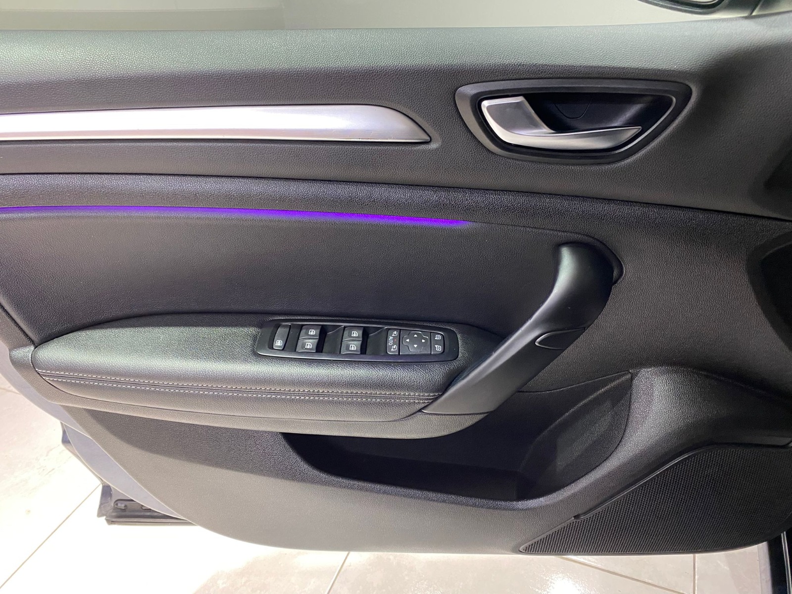 TaksitliOto.Net | 2.El Renault Megane Sedan 1.5 Blue DCI Icon EDC | Otomatik & Dizel | Gri | İzmir.2el 2022 Dizel Otomatik Renault Megane Gri Gürel Tasarım Aksesuar Otomotiv San. Tic. Ltd. Şti.