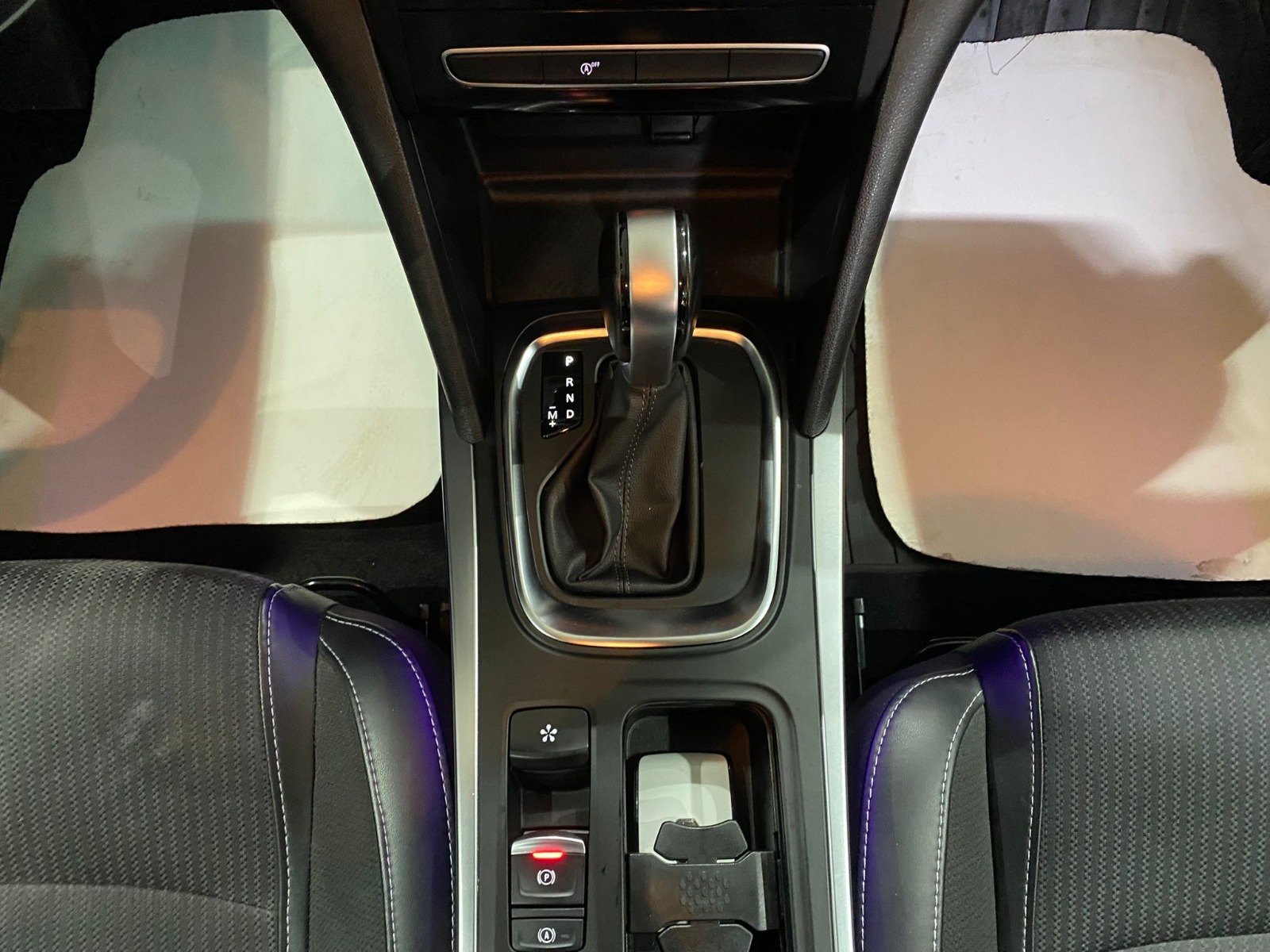 TaksitliOto.Net | 2.El Renault Megane Sedan 1.5 Blue DCI Icon EDC | Otomatik & Dizel | Gri | İzmir.2el 2022 Dizel Otomatik Renault Megane Gri Gürel Tasarım Aksesuar Otomotiv San. Tic. Ltd. Şti.