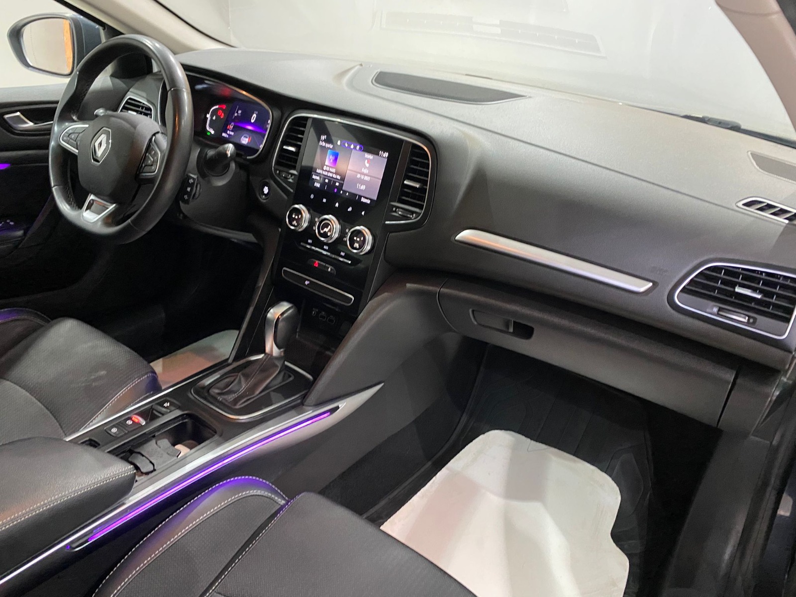 TaksitliOto.Net | 2.El Renault Megane Sedan 1.5 Blue DCI Icon EDC | Otomatik & Dizel | Gri | İzmir.2el 2022 Dizel Otomatik Renault Megane Gri Gürel Tasarım Aksesuar Otomotiv San. Tic. Ltd. Şti.