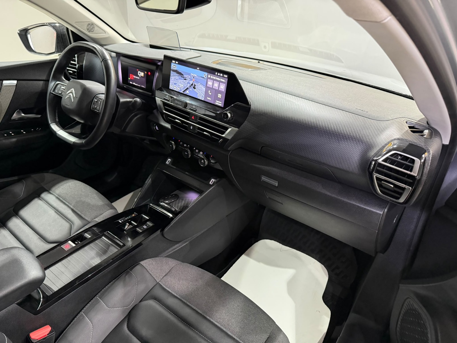 2024 Benzin Otomatik Citroen C4 X Gri Gürel Tasarım Aksesuar Otomotiv San. Tic. Ltd. Şti.