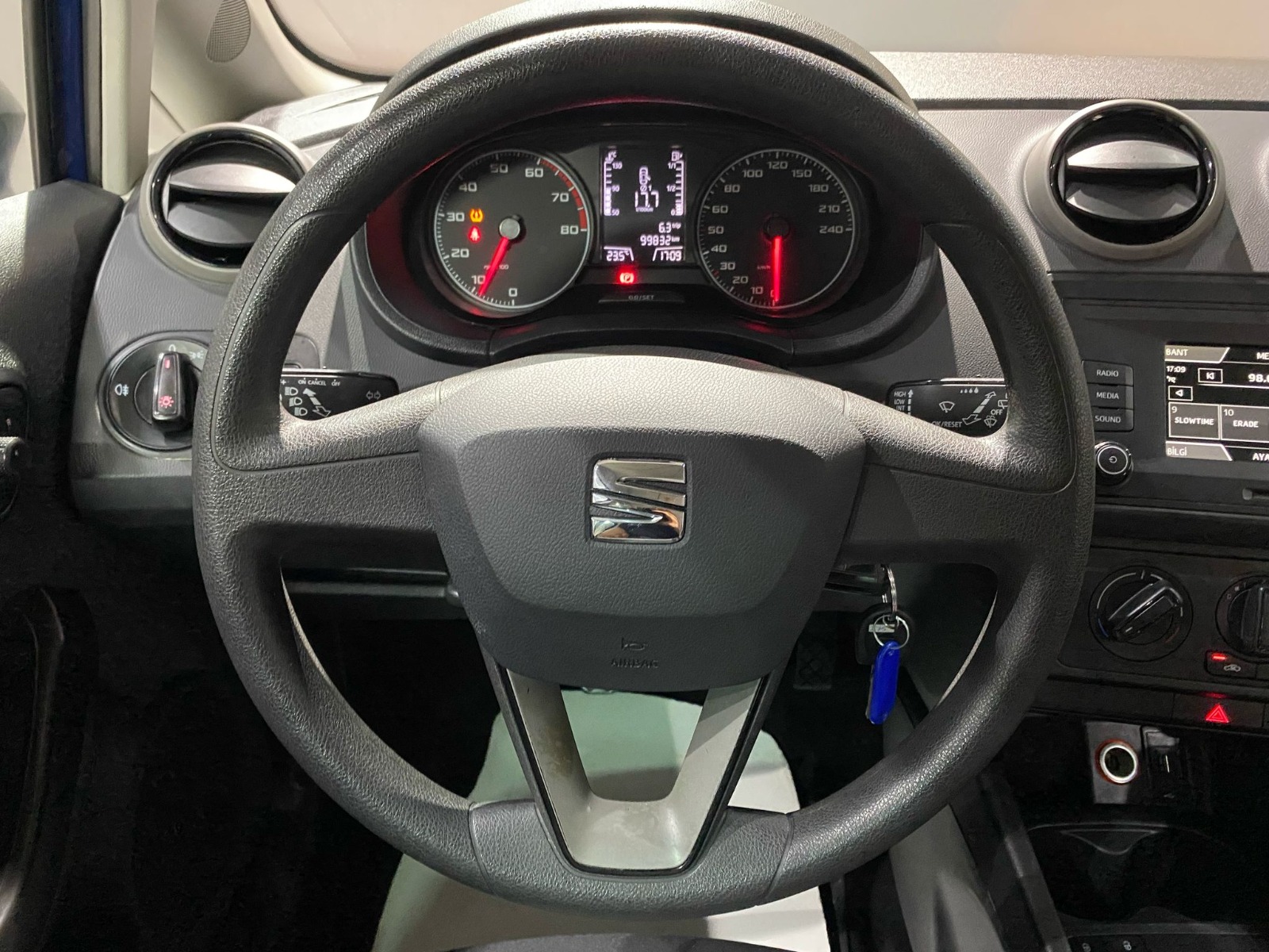 2017 Benzin Manuel Seat Ibiza Mavi Gürel Tasarım Aksesuar Otomotiv San. Tic. Ltd. Şti.