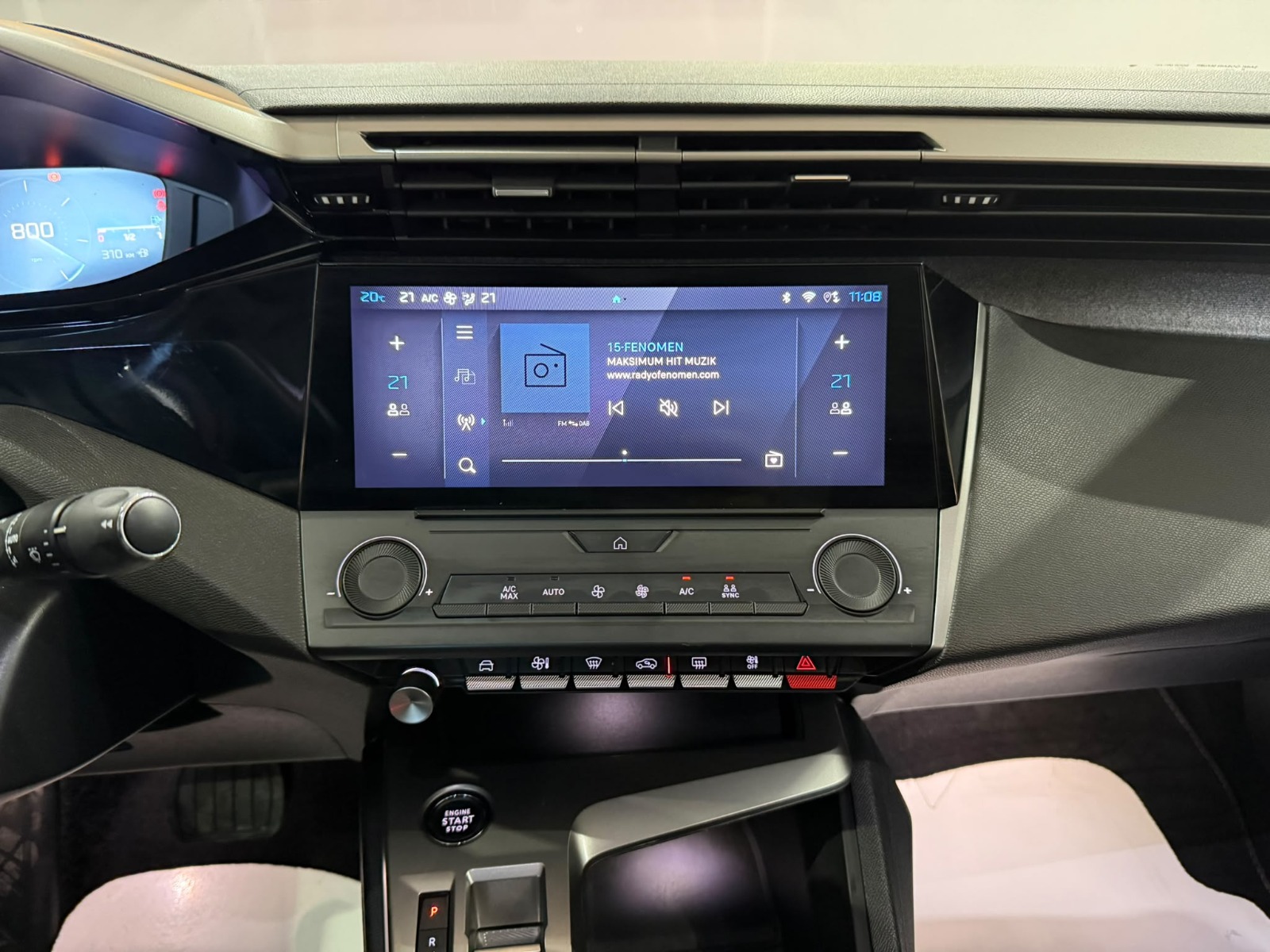 2025 Benzin Otomatik Peugeot 408 Kırmızı Gürel Tasarım Aksesuar Otomotiv San. Tic. Ltd. Şti.