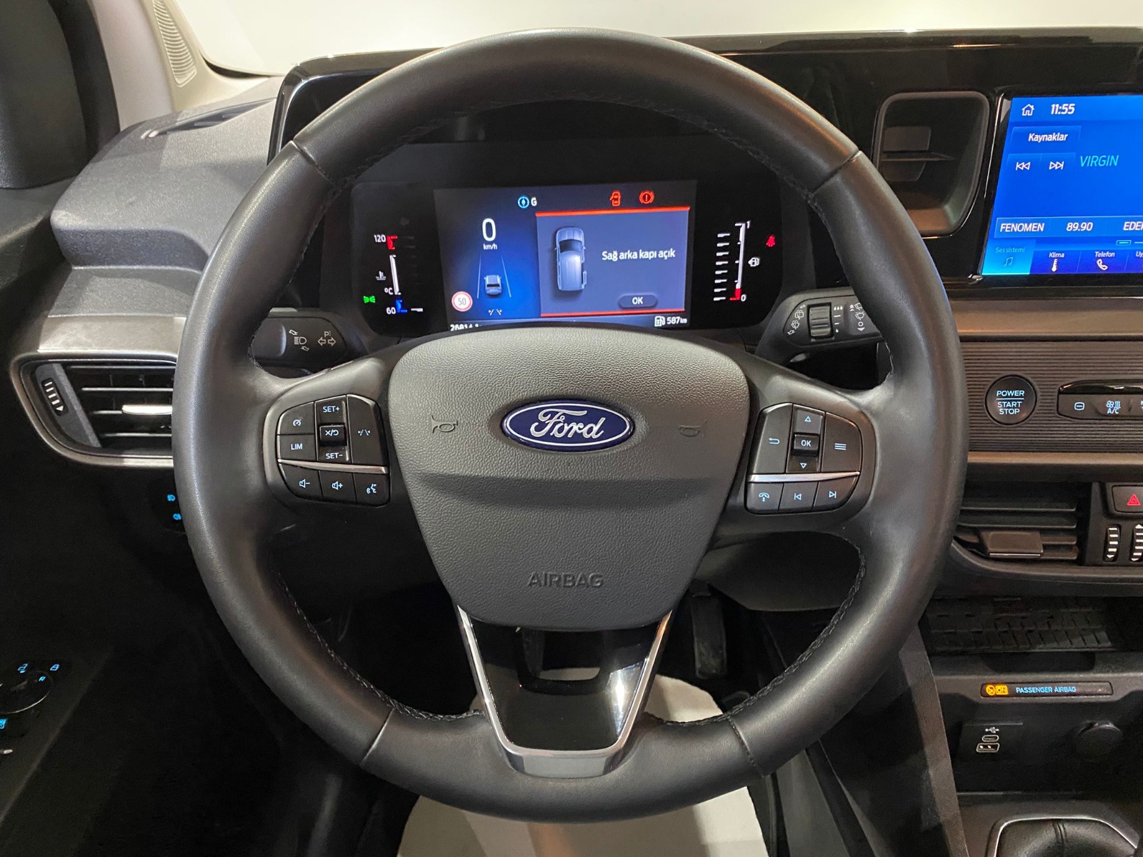 2025 Dizel Manuel Ford Tourneo Courier Yeşil Gürel Tasarım Aksesuar Otomotiv San. Tic. Ltd. Şti.