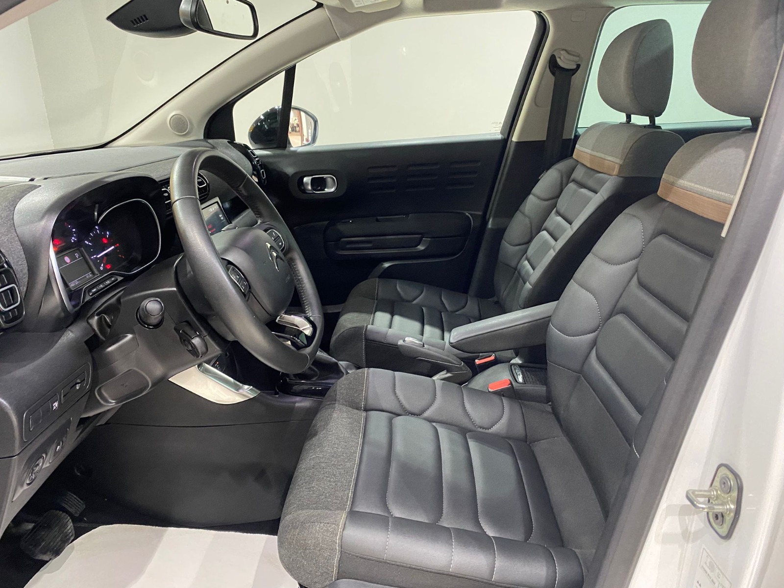 2024 Benzin Otomatik Citroen C3 AirCross Beyaz Gürel Tasarım Aksesuar Otomotiv San. Tic. Ltd. Şti.