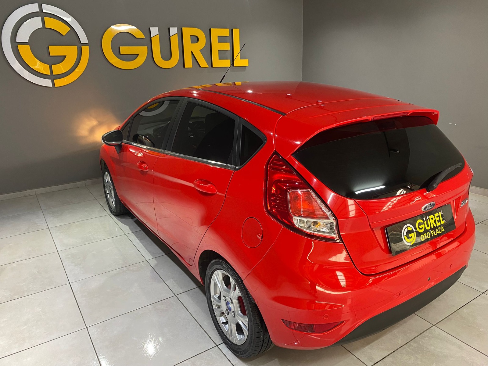 2015 Benzin + LPG Manuel Ford Fiesta Kırmızı Gürel Tasarım Aksesuar Otomotiv San. Tic. Ltd. Şti.