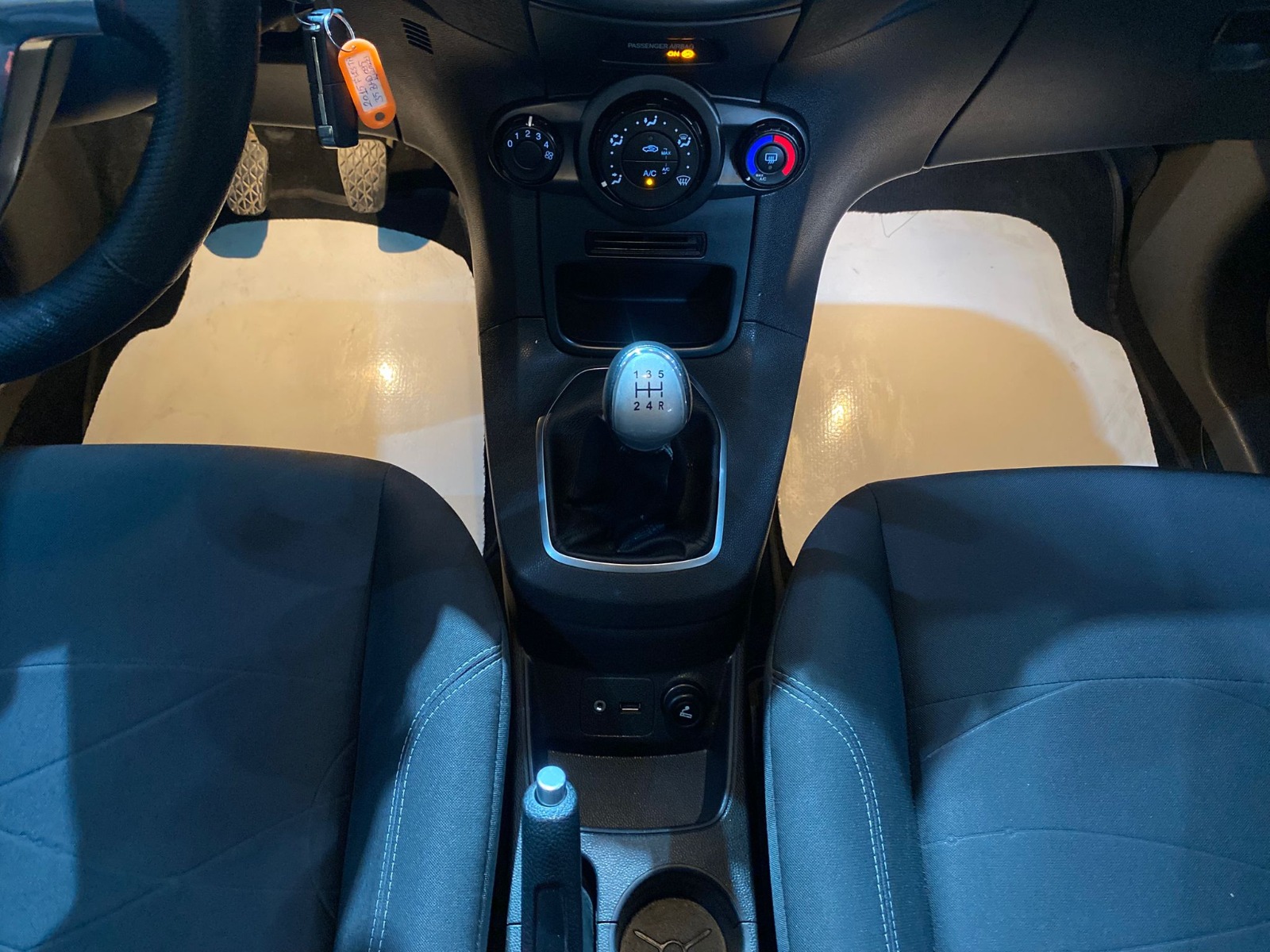 2015 Benzin + LPG Manuel Ford Fiesta Kırmızı Gürel Tasarım Aksesuar Otomotiv San. Tic. Ltd. Şti.
