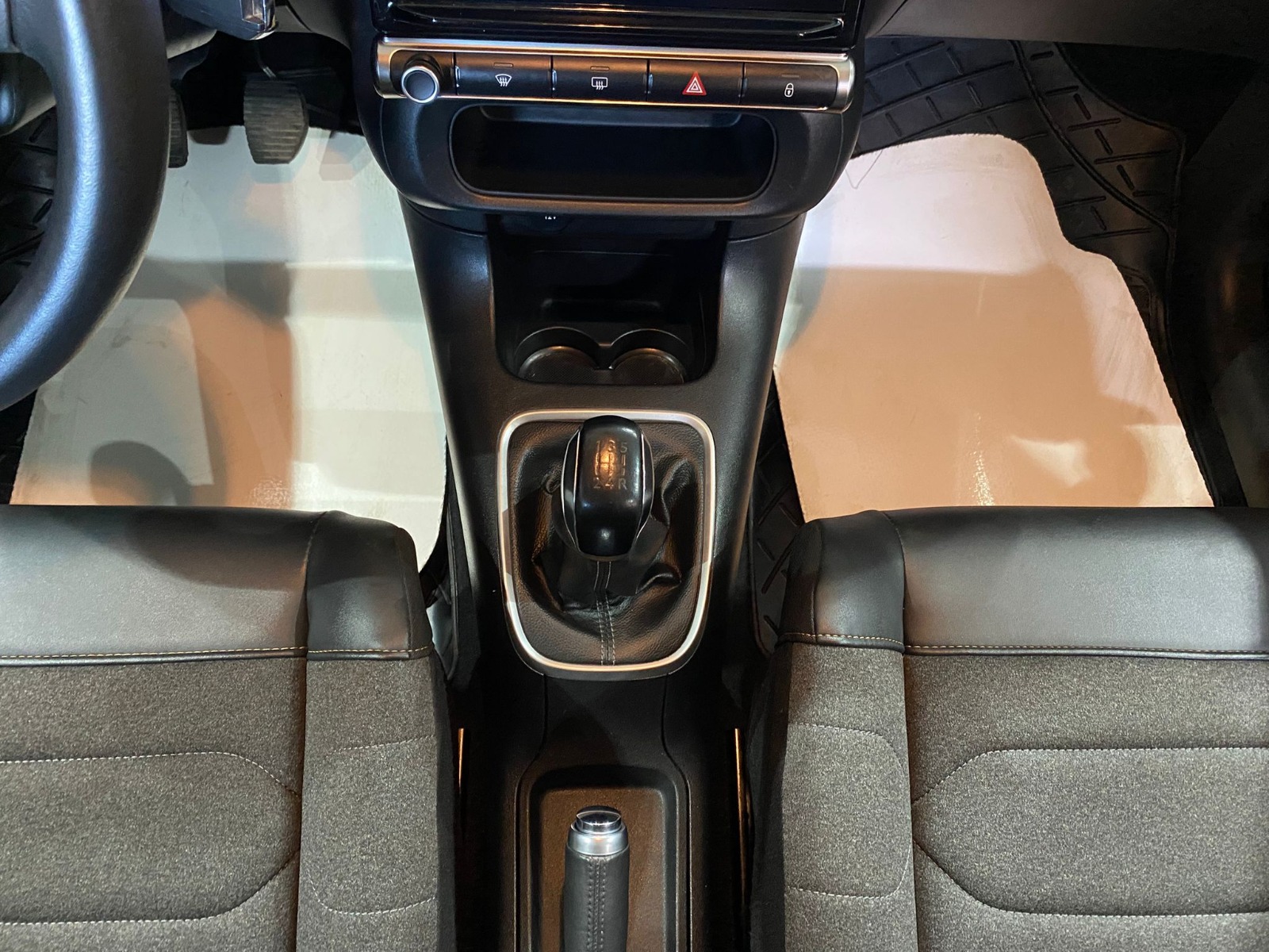 2023 Benzin Manuel Citroen C3 Mavi Gürel Tasarım Aksesuar Otomotiv San. Tic. Ltd. Şti.