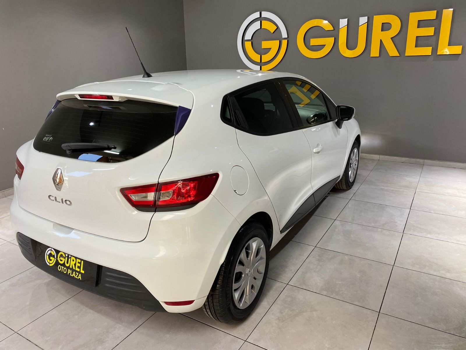 2017 Benzin Manuel Renault Clio Beyaz Gürel Tasarım Aksesuar Otomotiv San. Tic. Ltd. Şti.