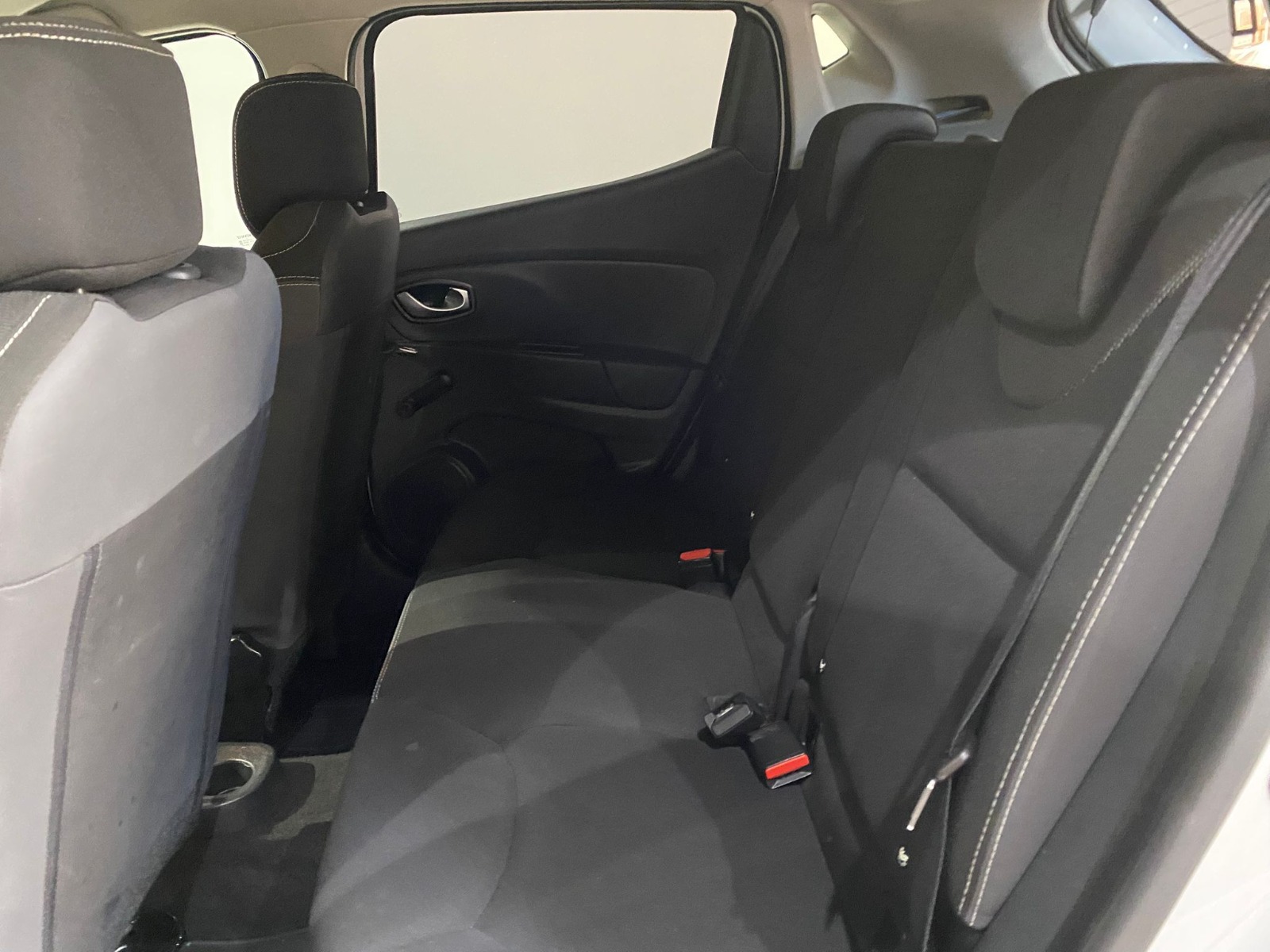 2017 Benzin Manuel Renault Clio Beyaz Gürel Tasarım Aksesuar Otomotiv San. Tic. Ltd. Şti.