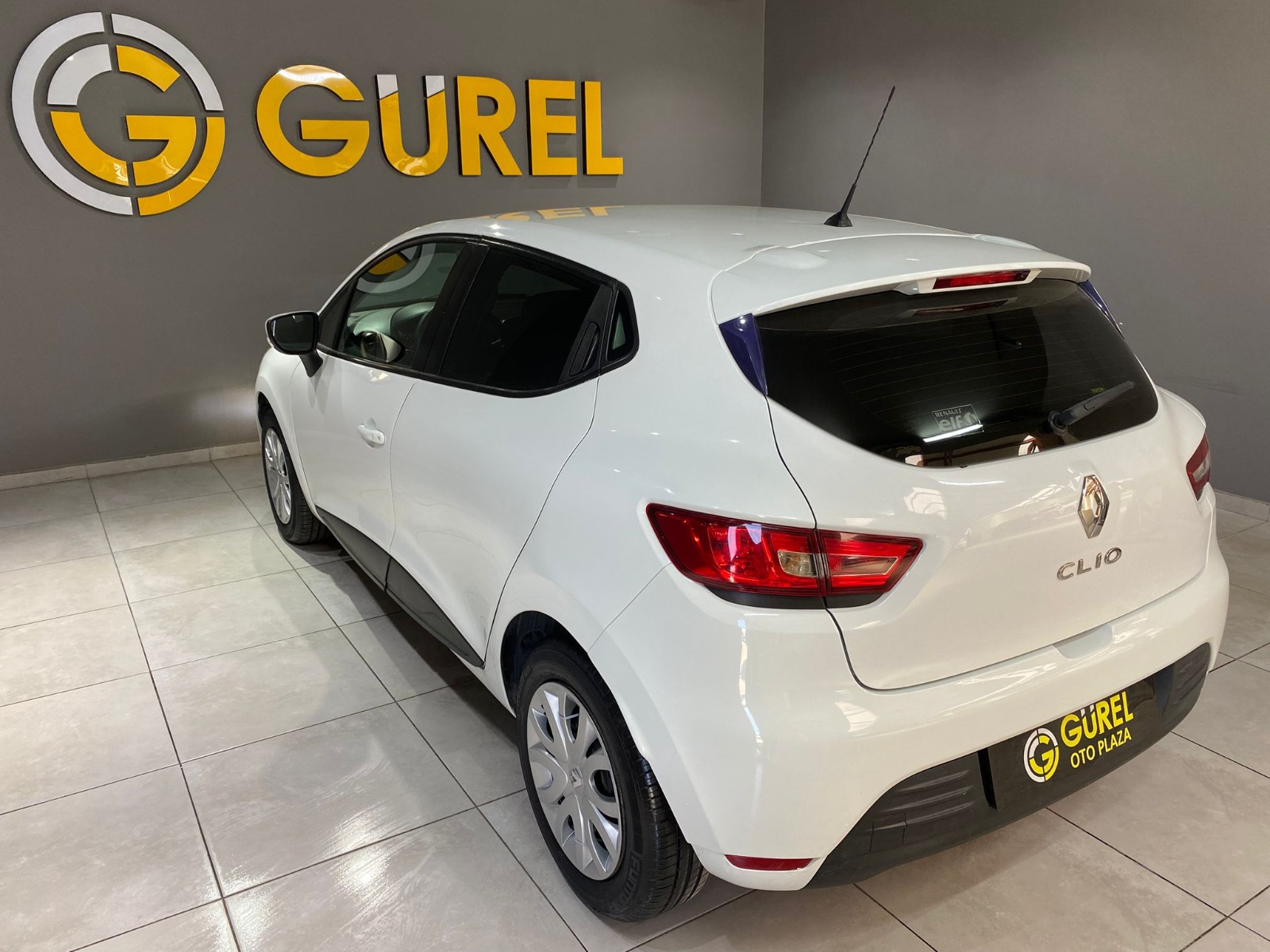 2017 Benzin Manuel Renault Clio Beyaz Gürel Tasarım Aksesuar Otomotiv San. Tic. Ltd. Şti.