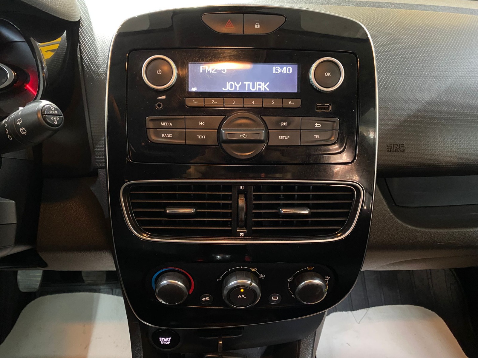 2017 Benzin Manuel Renault Clio Beyaz Gürel Tasarım Aksesuar Otomotiv San. Tic. Ltd. Şti.